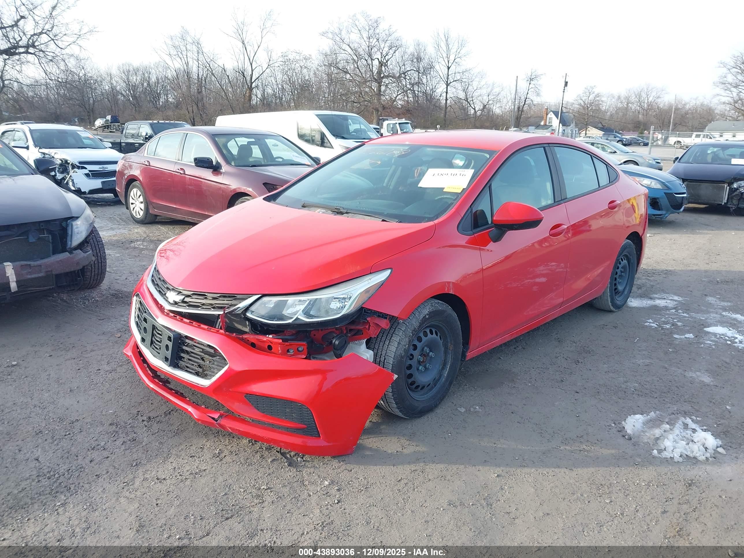 CHEVROLET CRUZE image 2