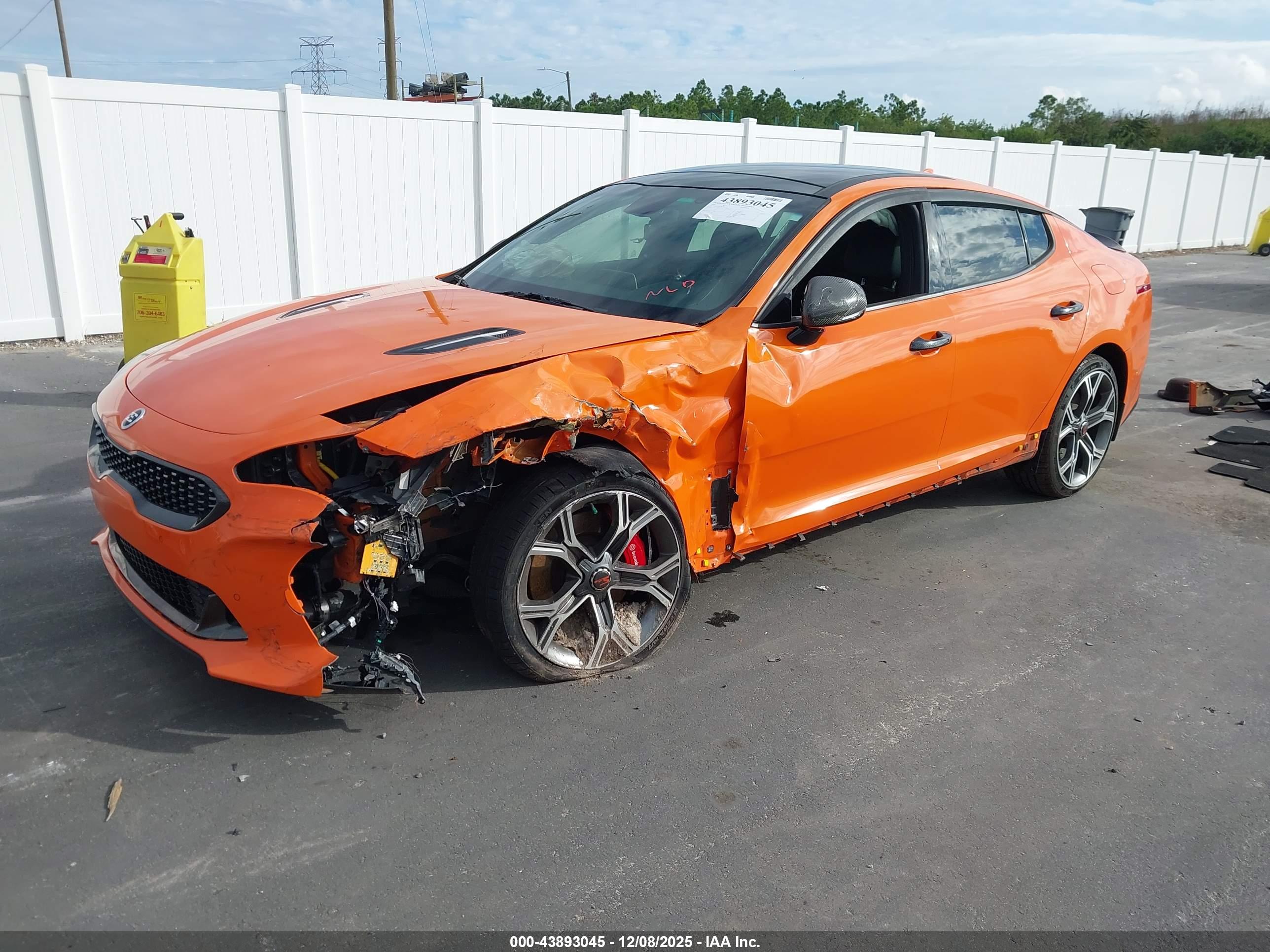 KIA STINGER image 2