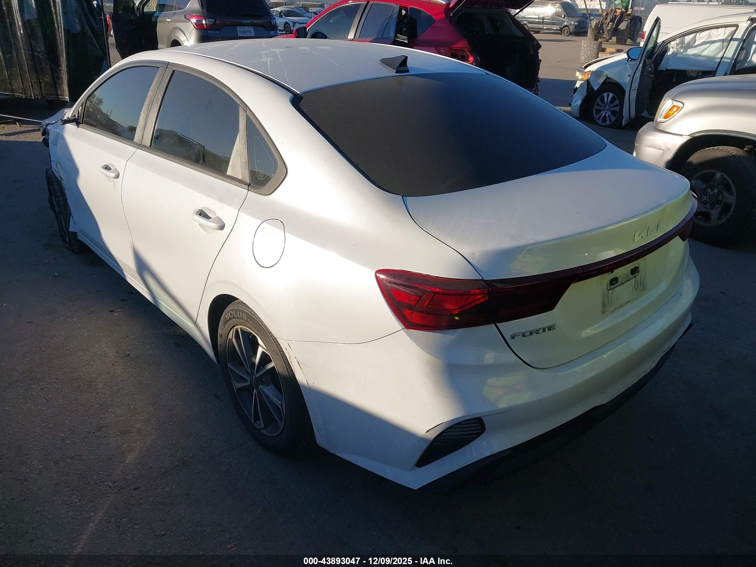 KIA FORTE image 3