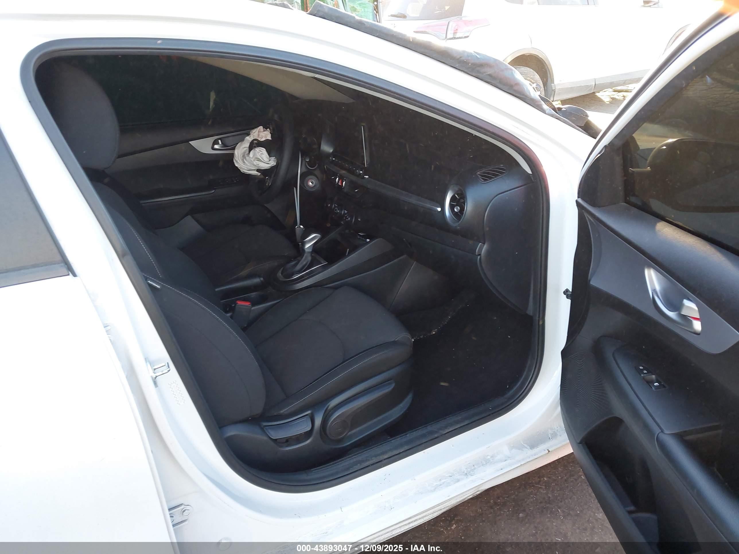 KIA FORTE image 5