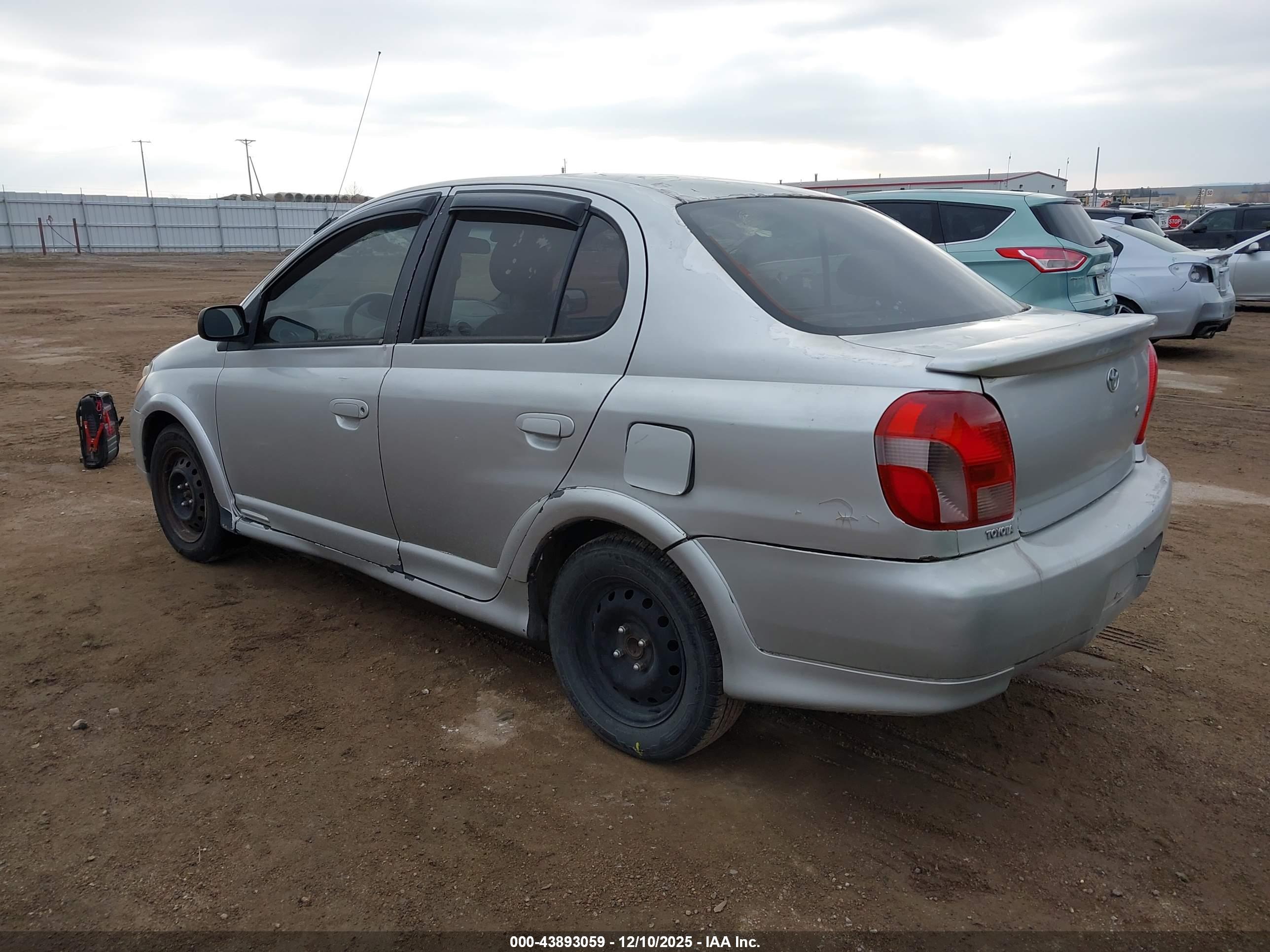 TOYOTA ECHO image 3