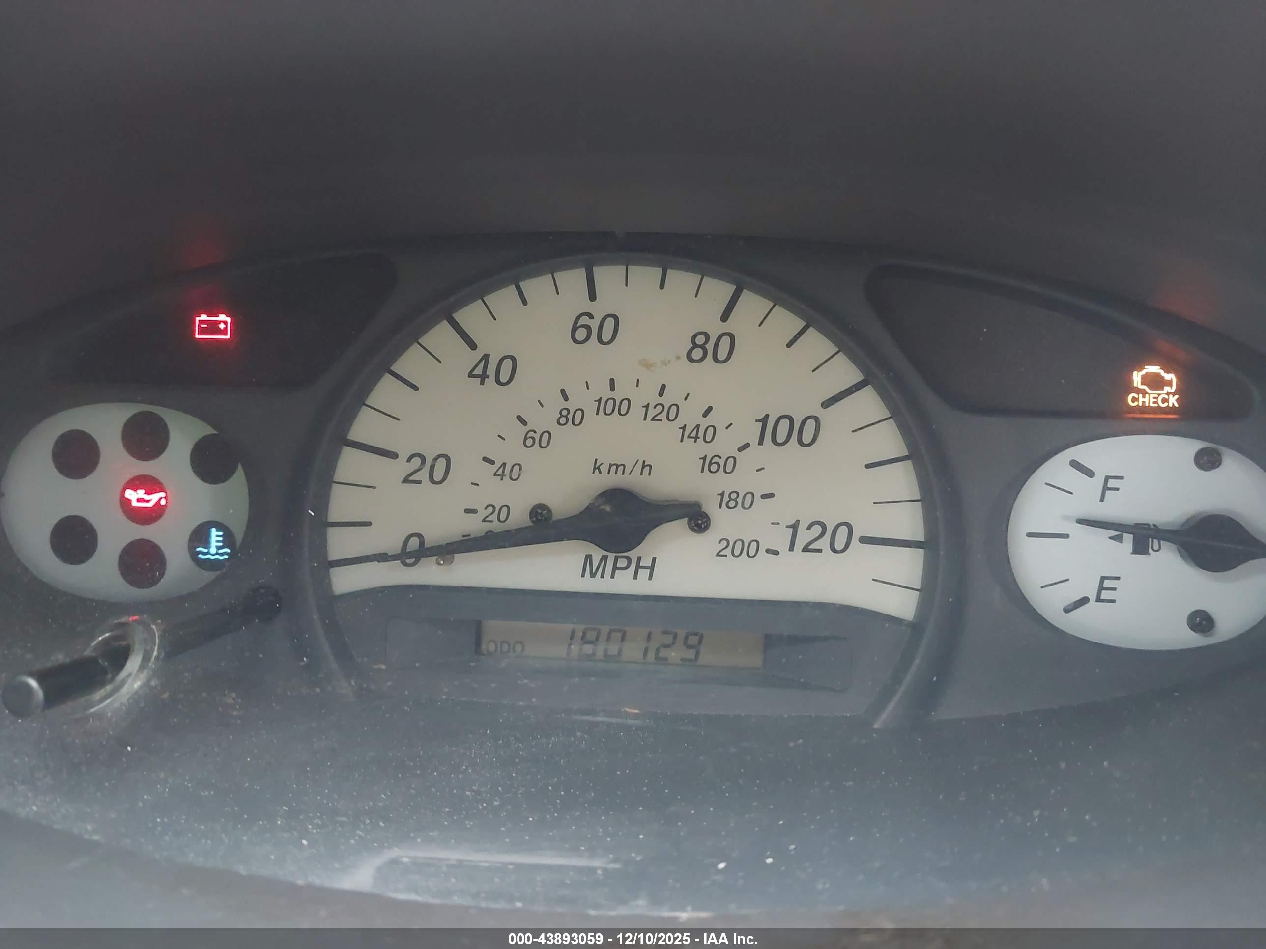 TOYOTA ECHO image 7