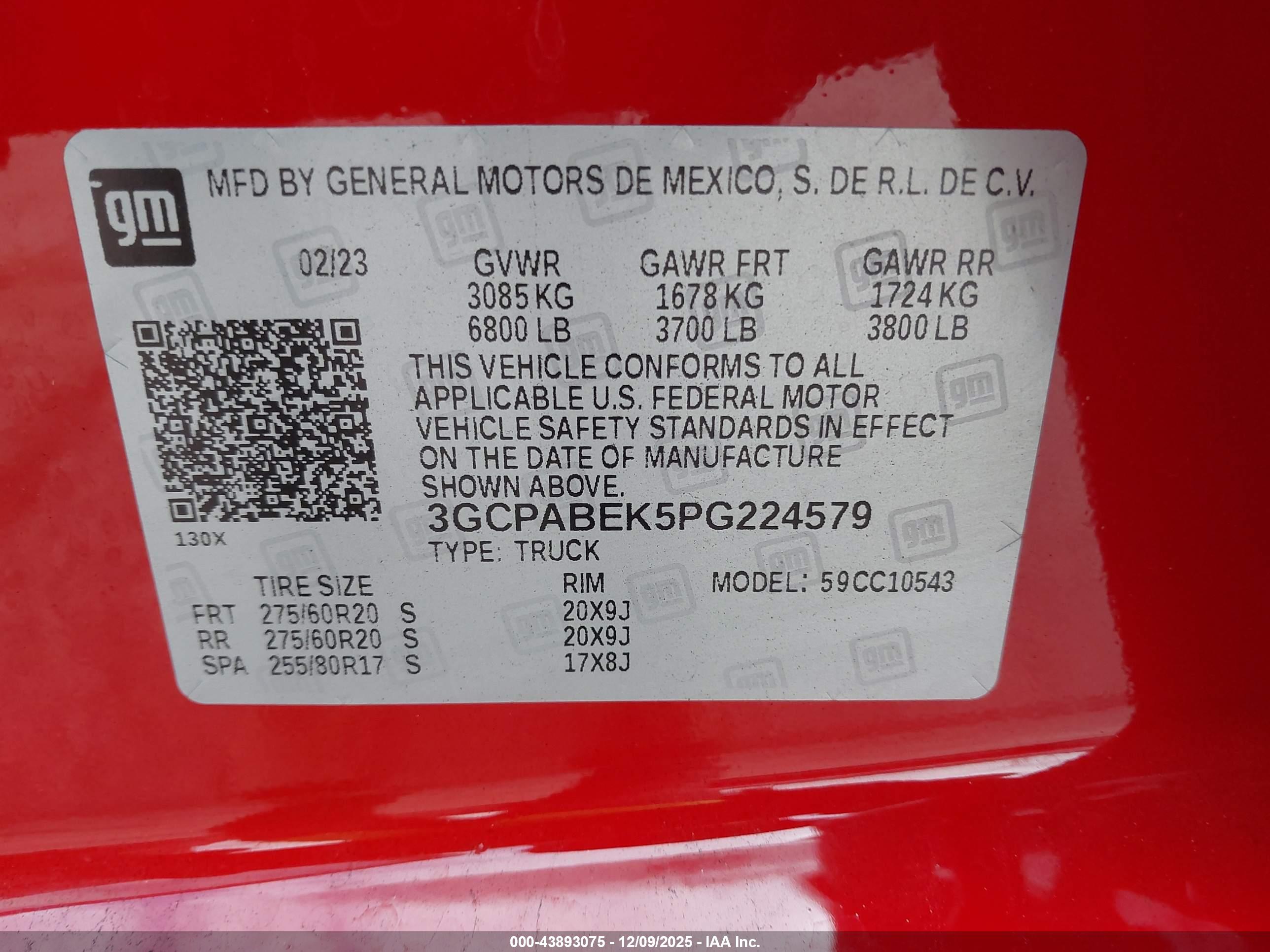 CHEVROLET SILVERADO image 9