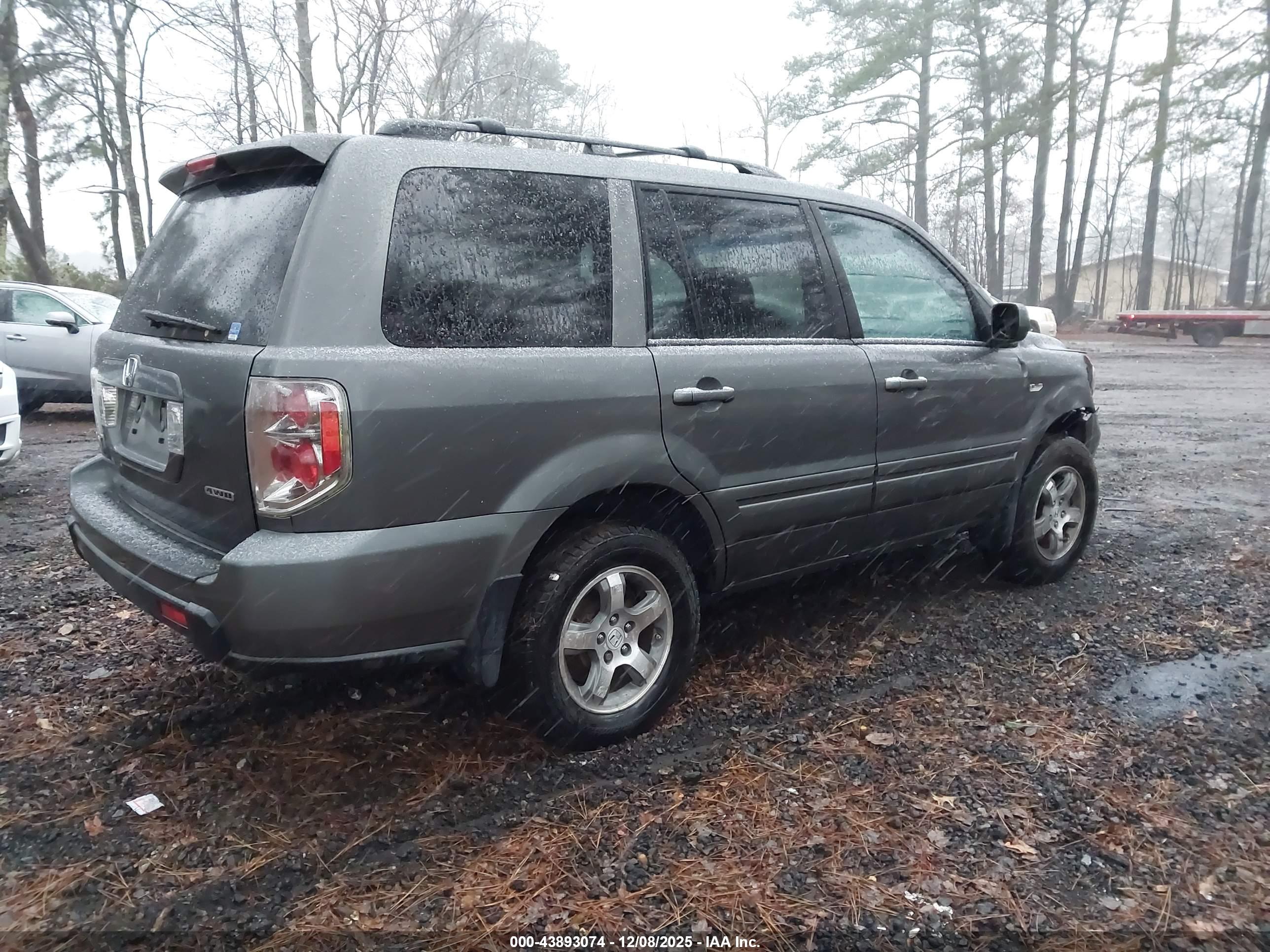 HONDA PILOT image 4