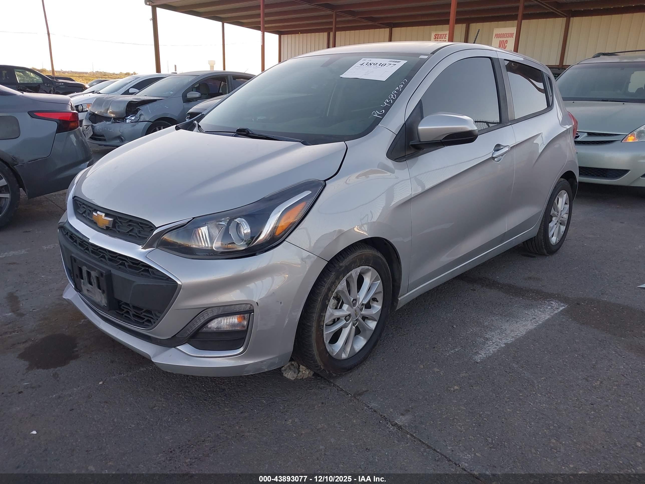CHEVROLET SPARK image 2