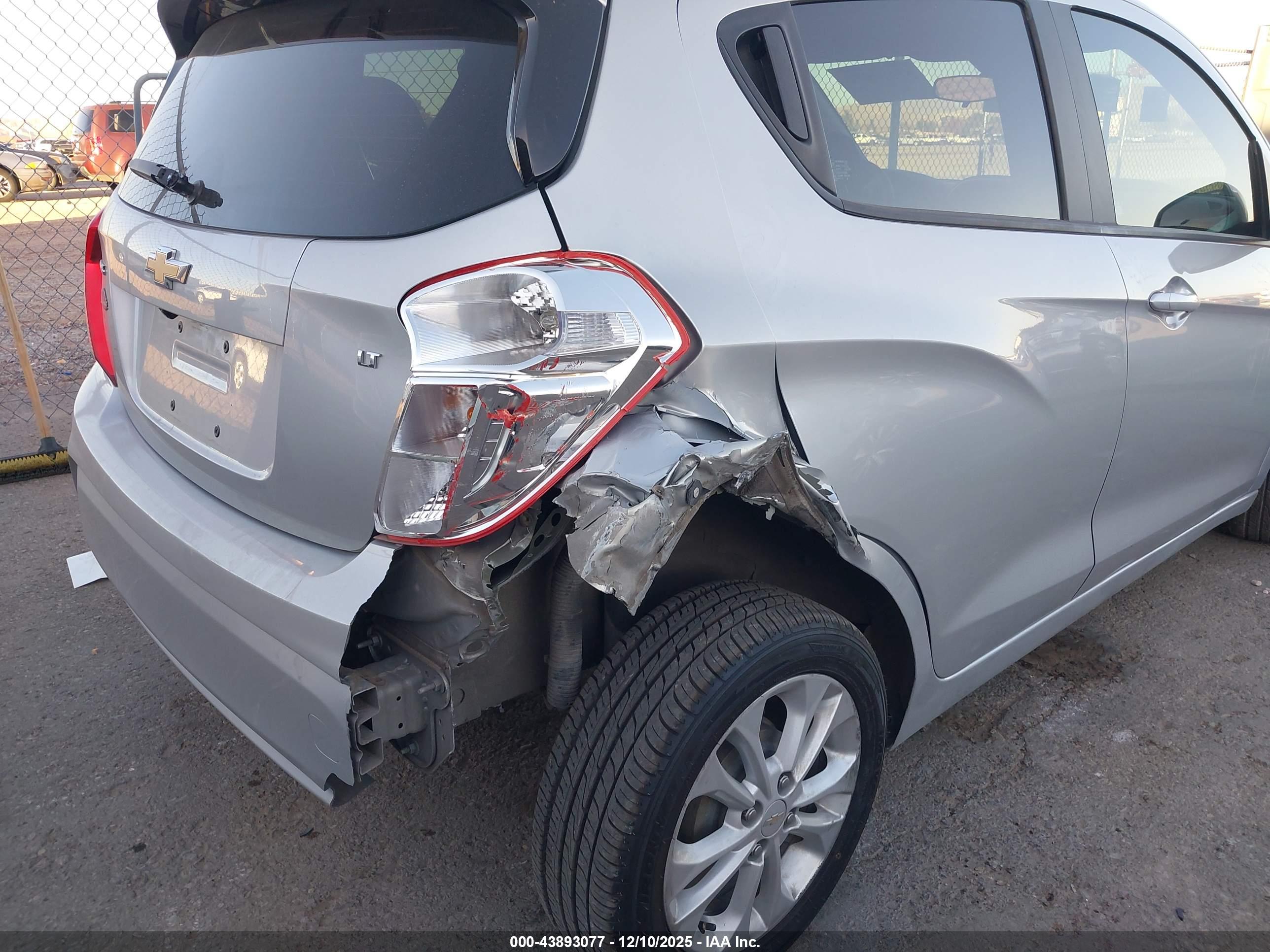 CHEVROLET SPARK image 6