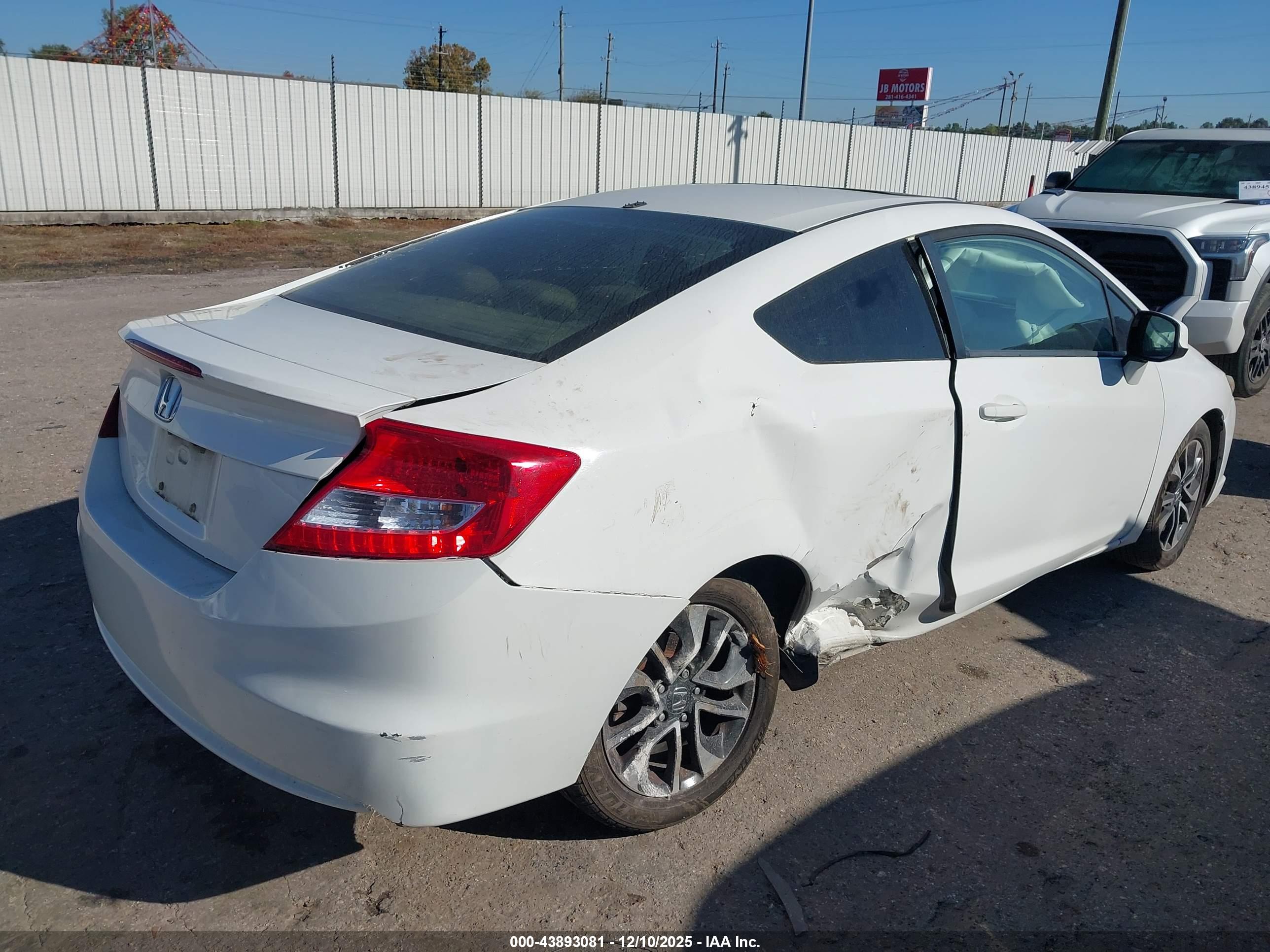 HONDA CIVIC image 4