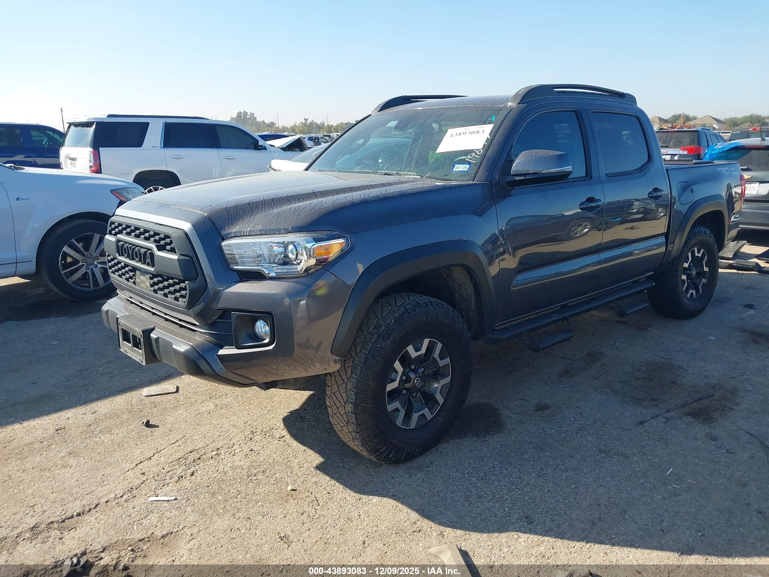 TOYOTA TACOMA image 2