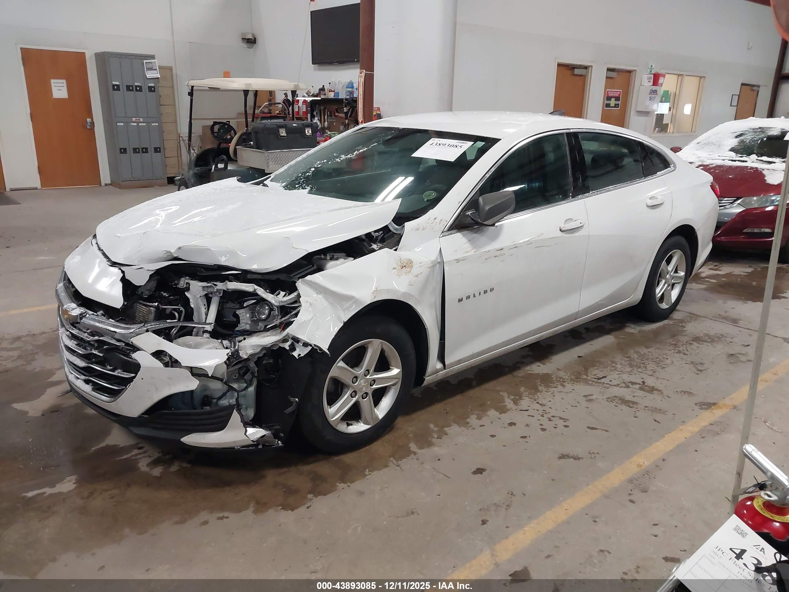 CHEVROLET MALIBU image 2