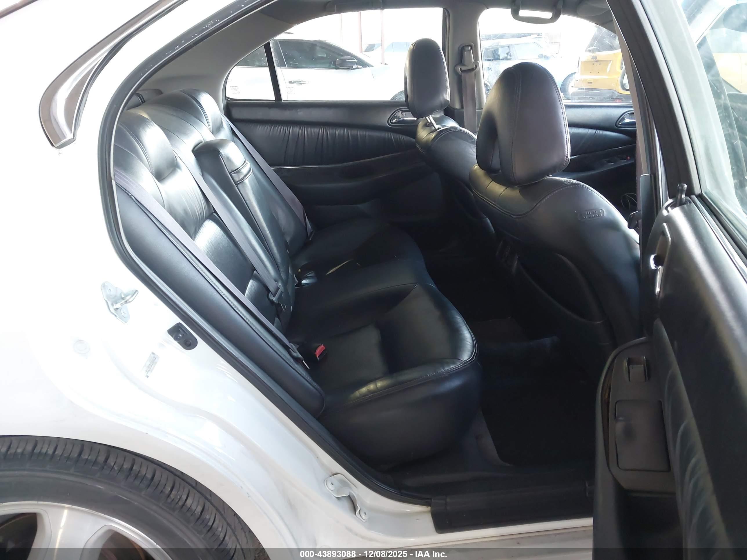 ACURA TL image 8