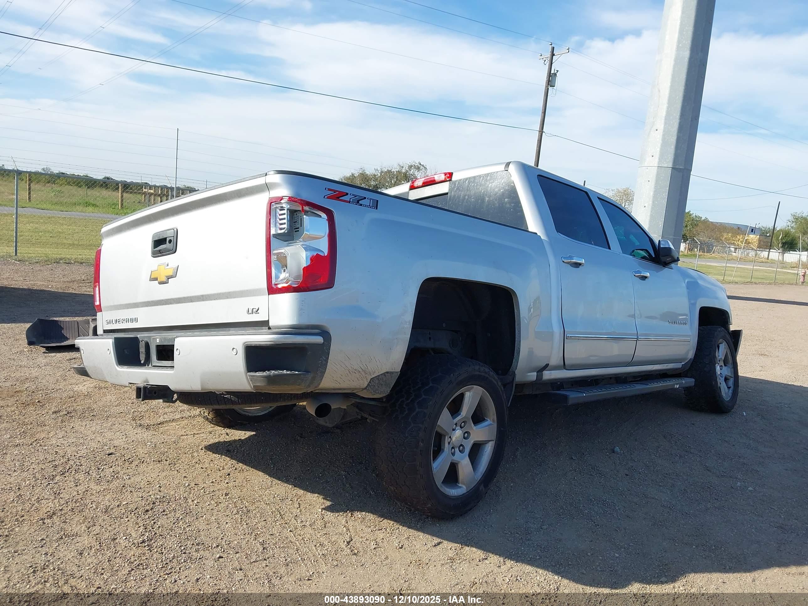 CHEVROLET SILVERADO image 4