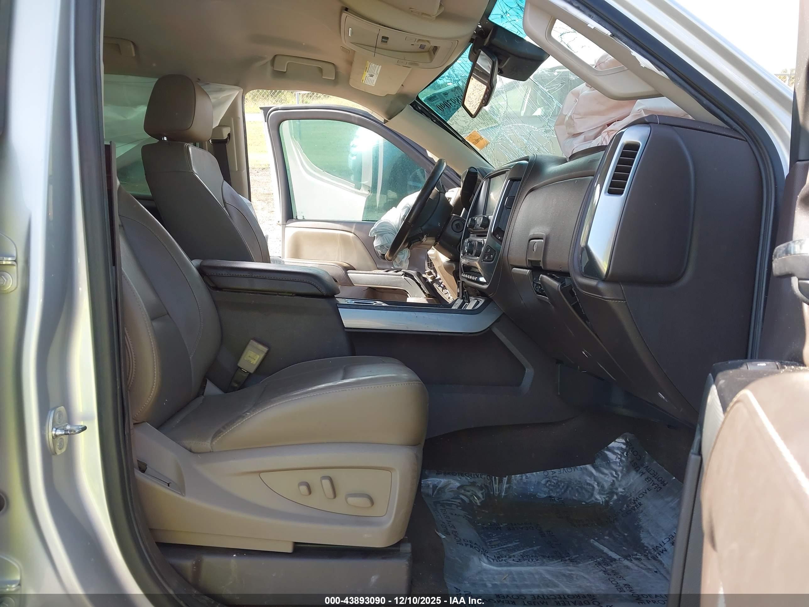 CHEVROLET SILVERADO image 5