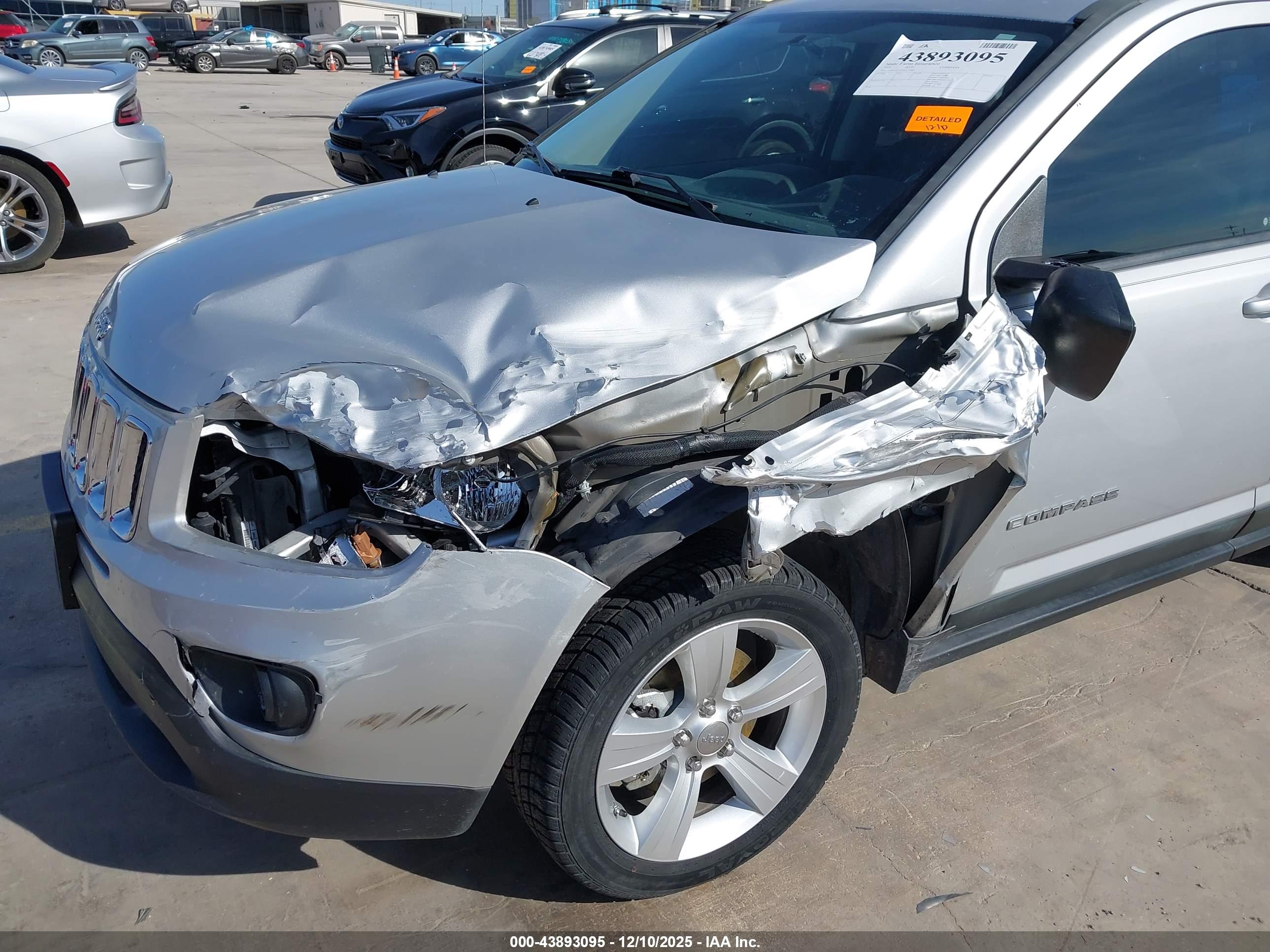 JEEP COMPASS image 6