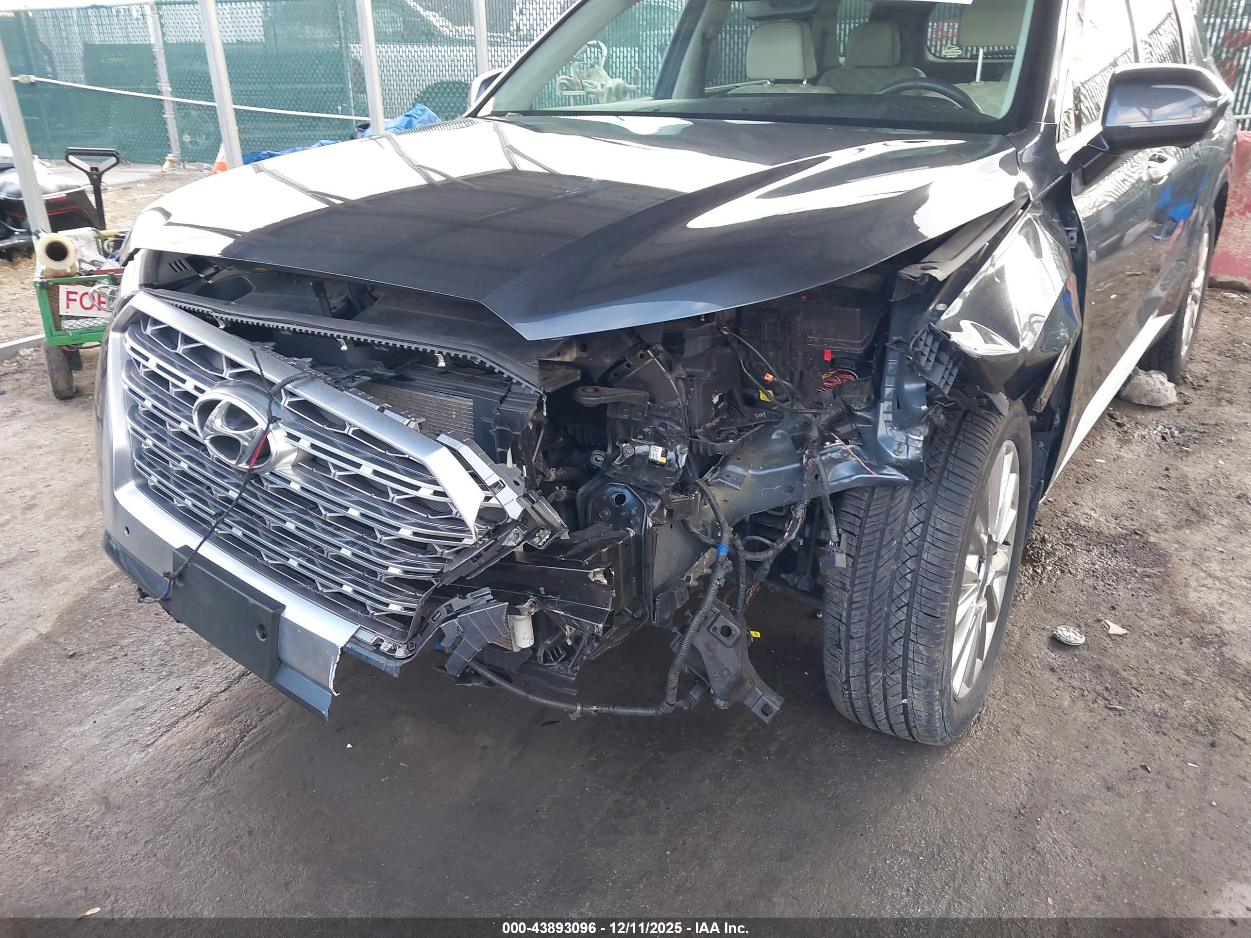 HYUNDAI PALISADE image 6