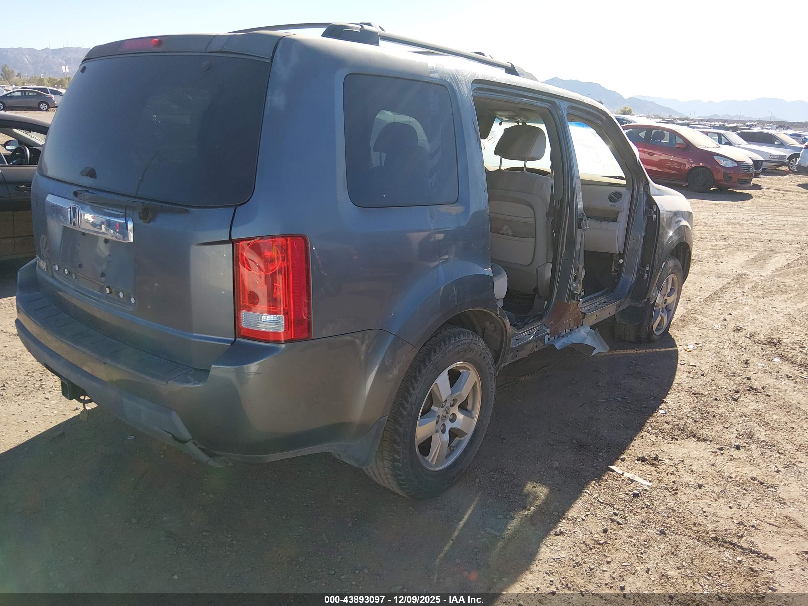HONDA PILOT image 4