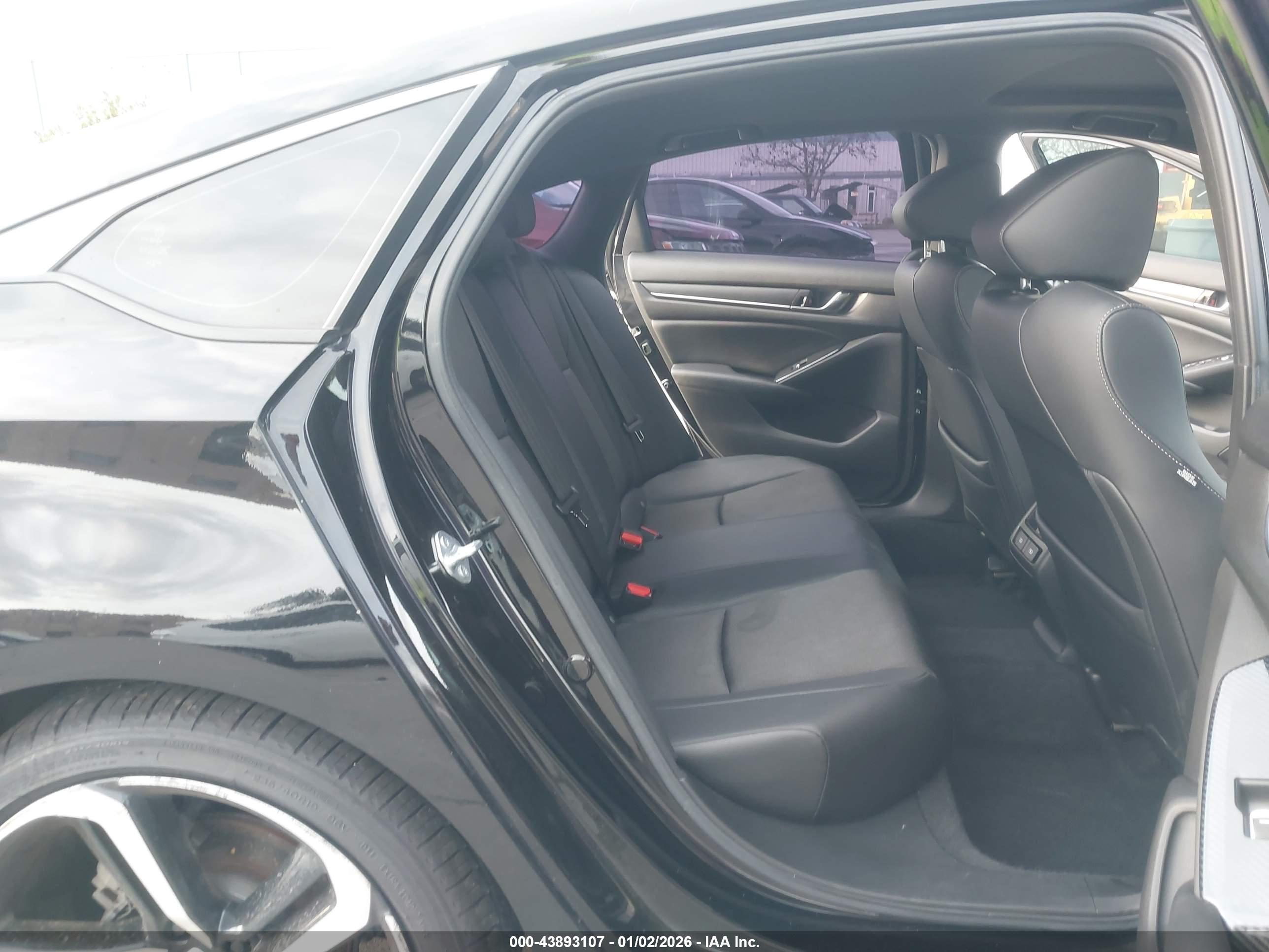 HONDA ACCORD image 8