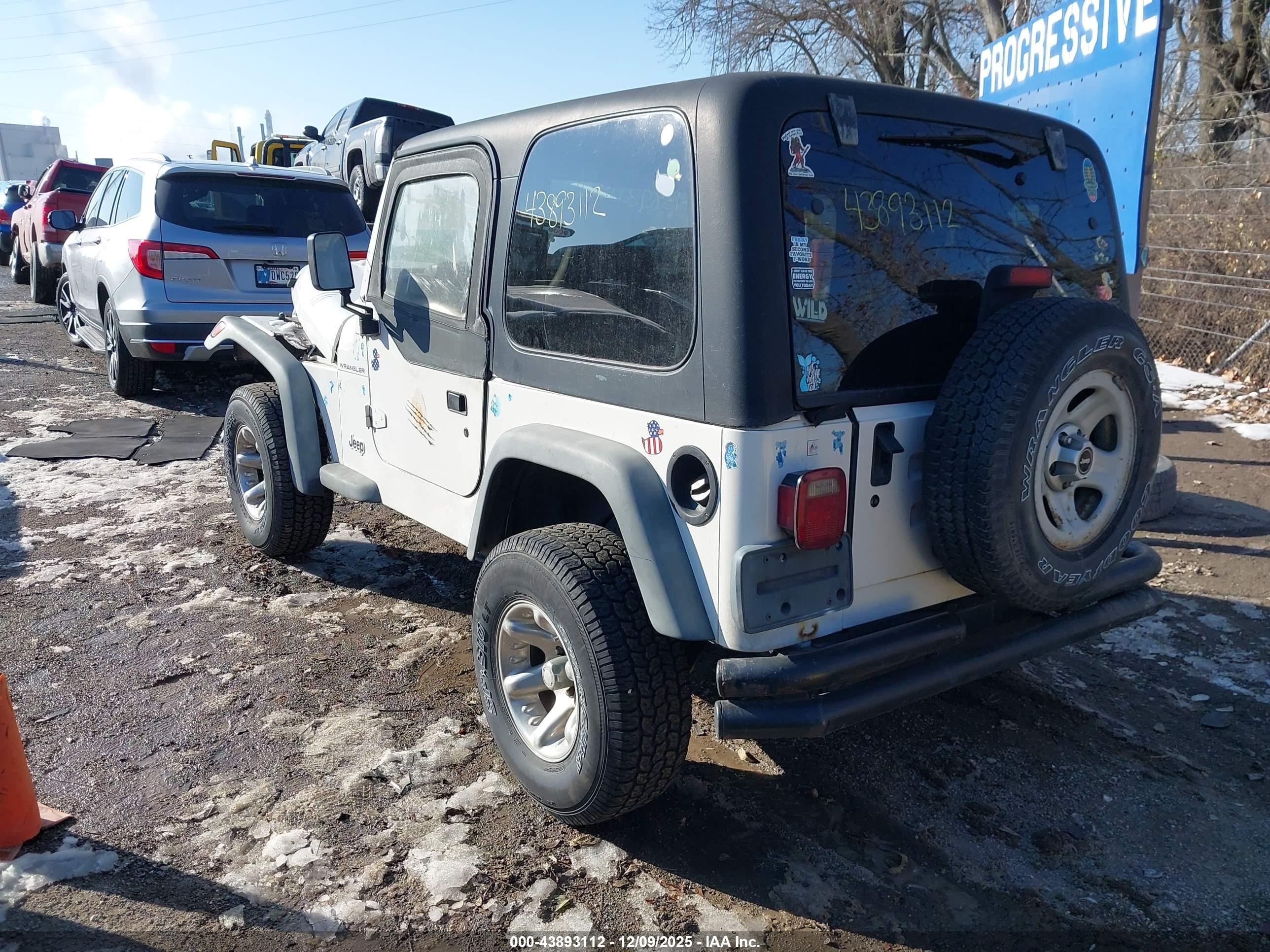 JEEP WRANGLER image 3