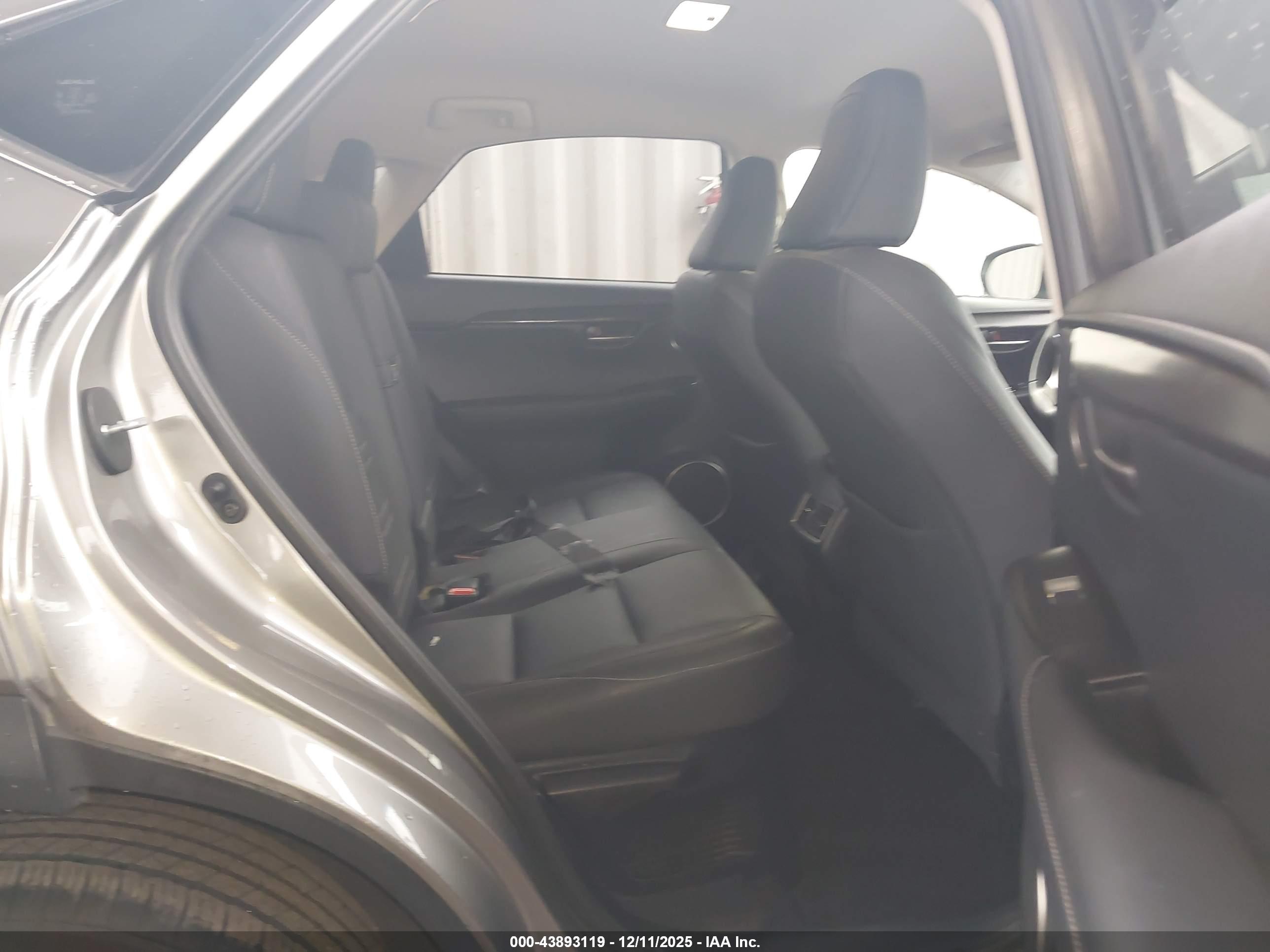 LEXUS NX image 8
