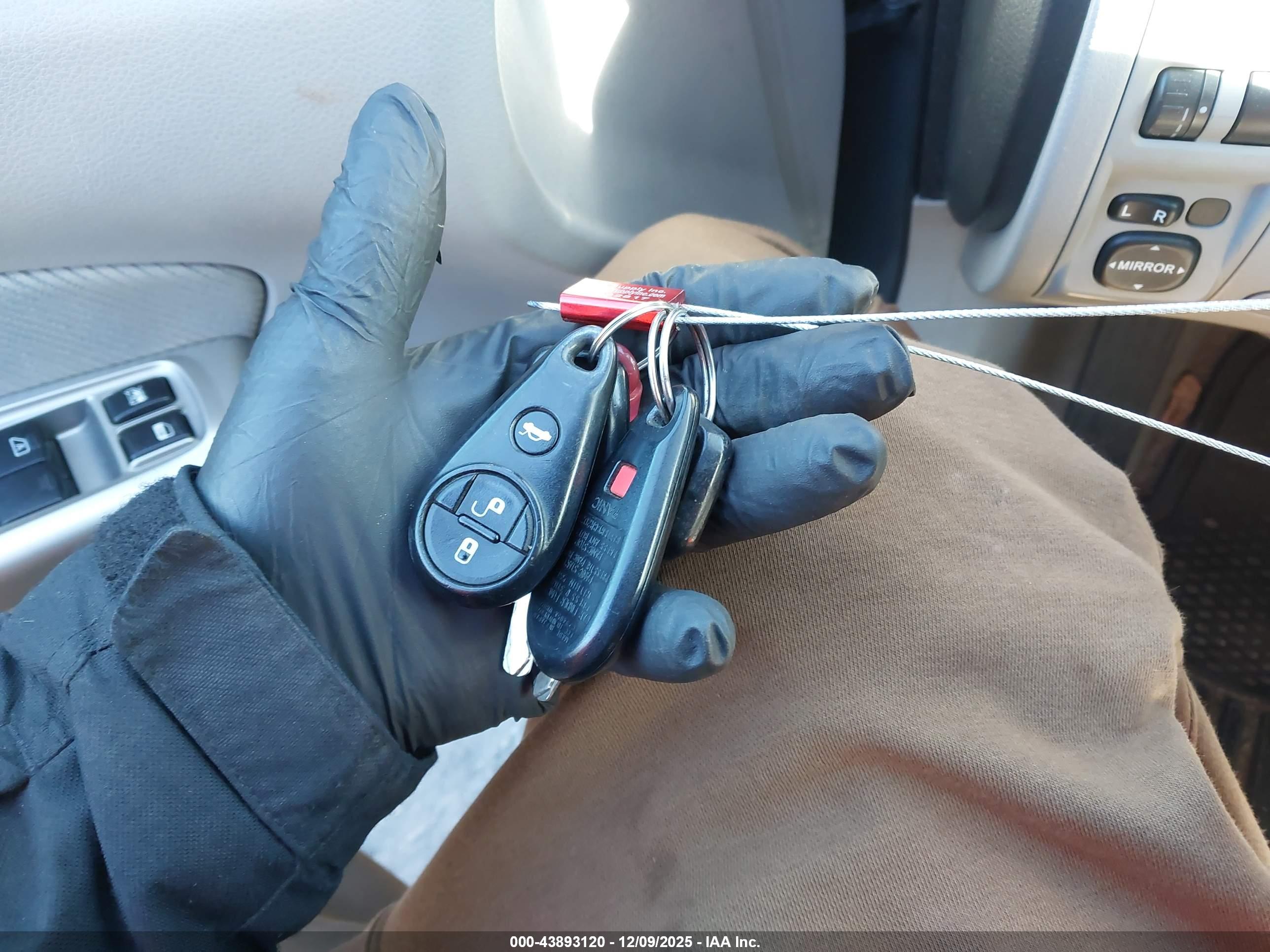 SUBARU FORESTER image 11