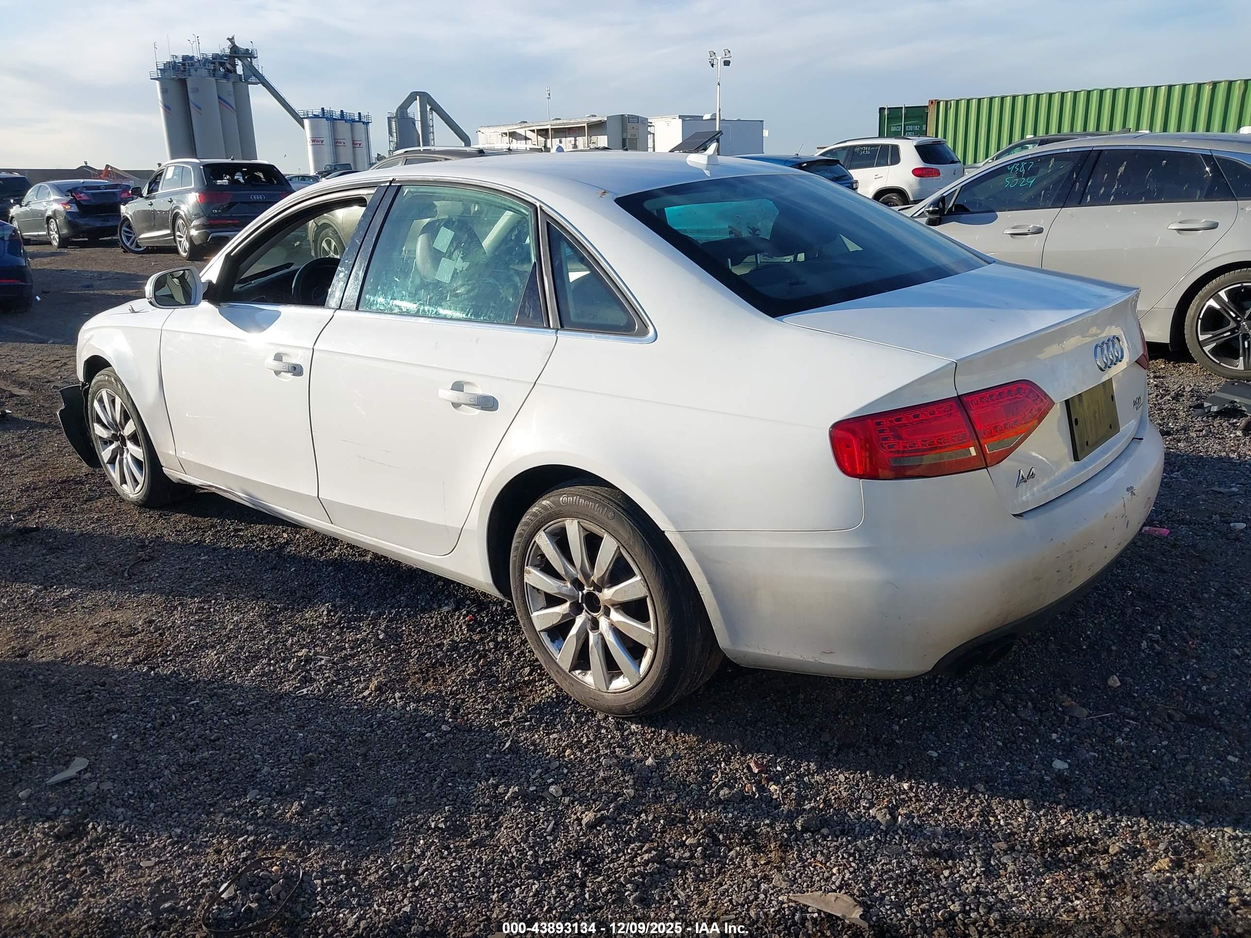 AUDI A4 image 3