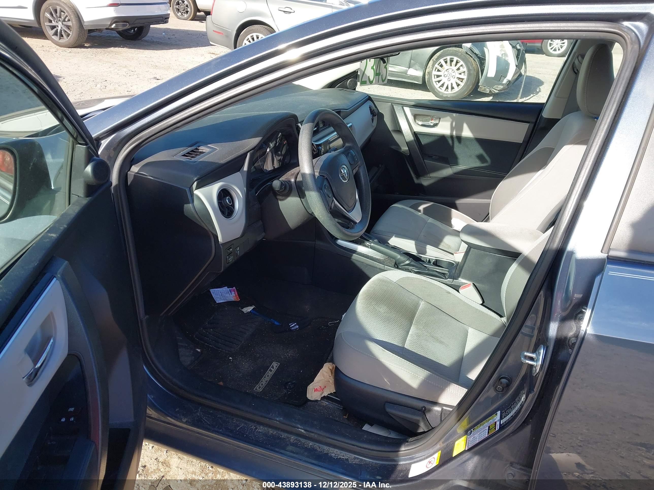 TOYOTA COROLLA image 5