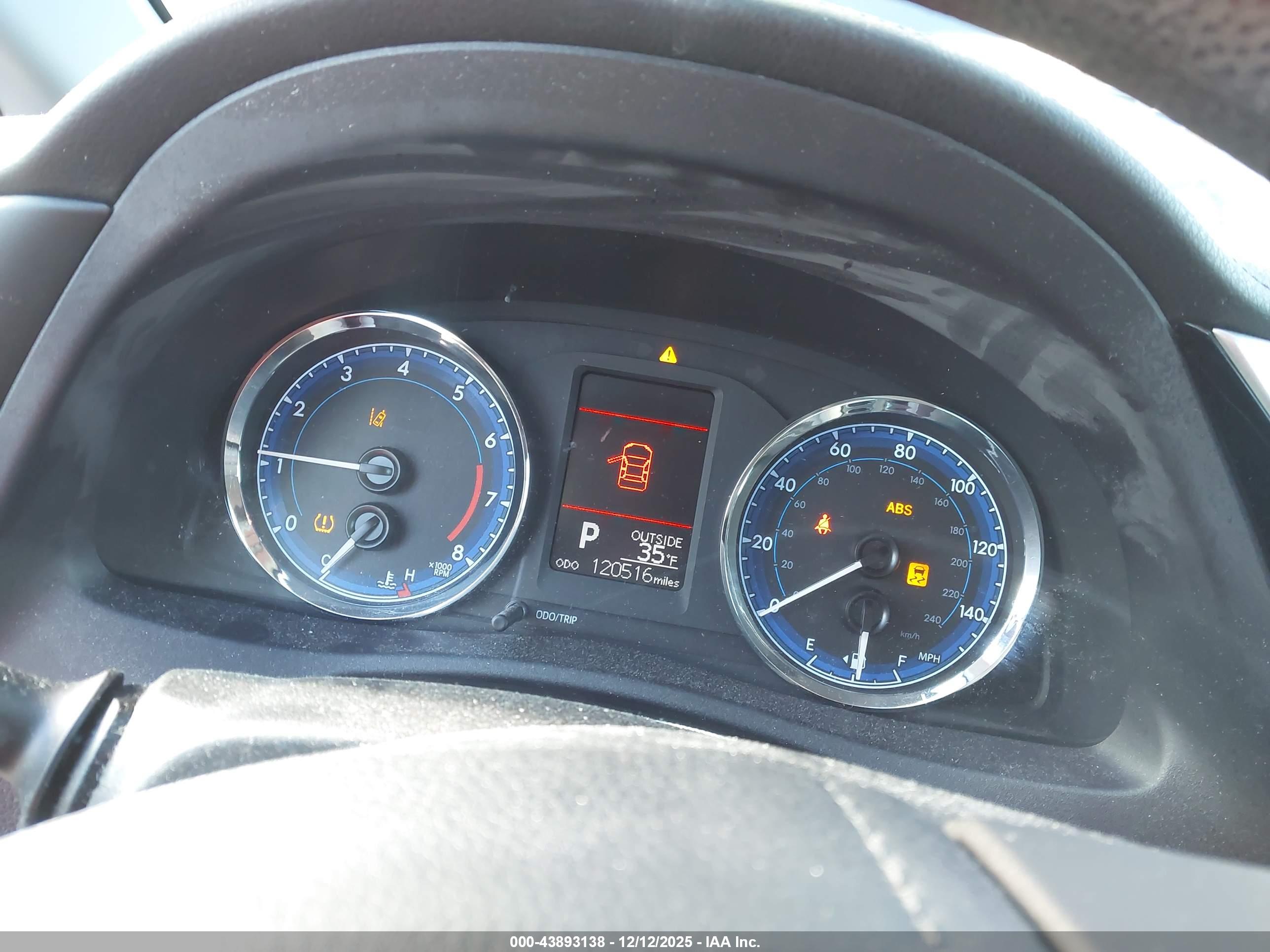 TOYOTA COROLLA image 7