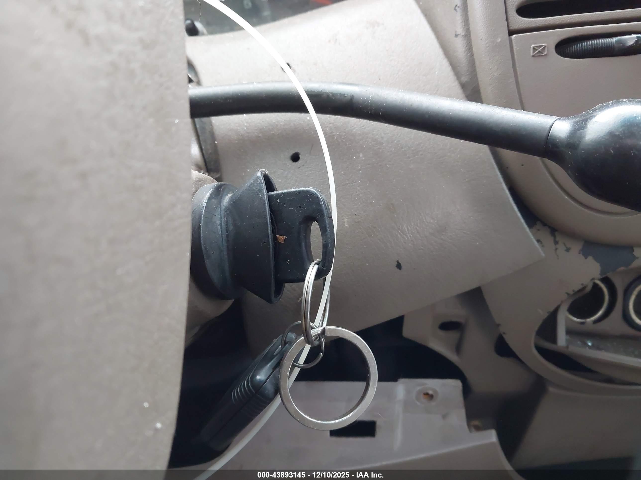 FORD F-150 image 11