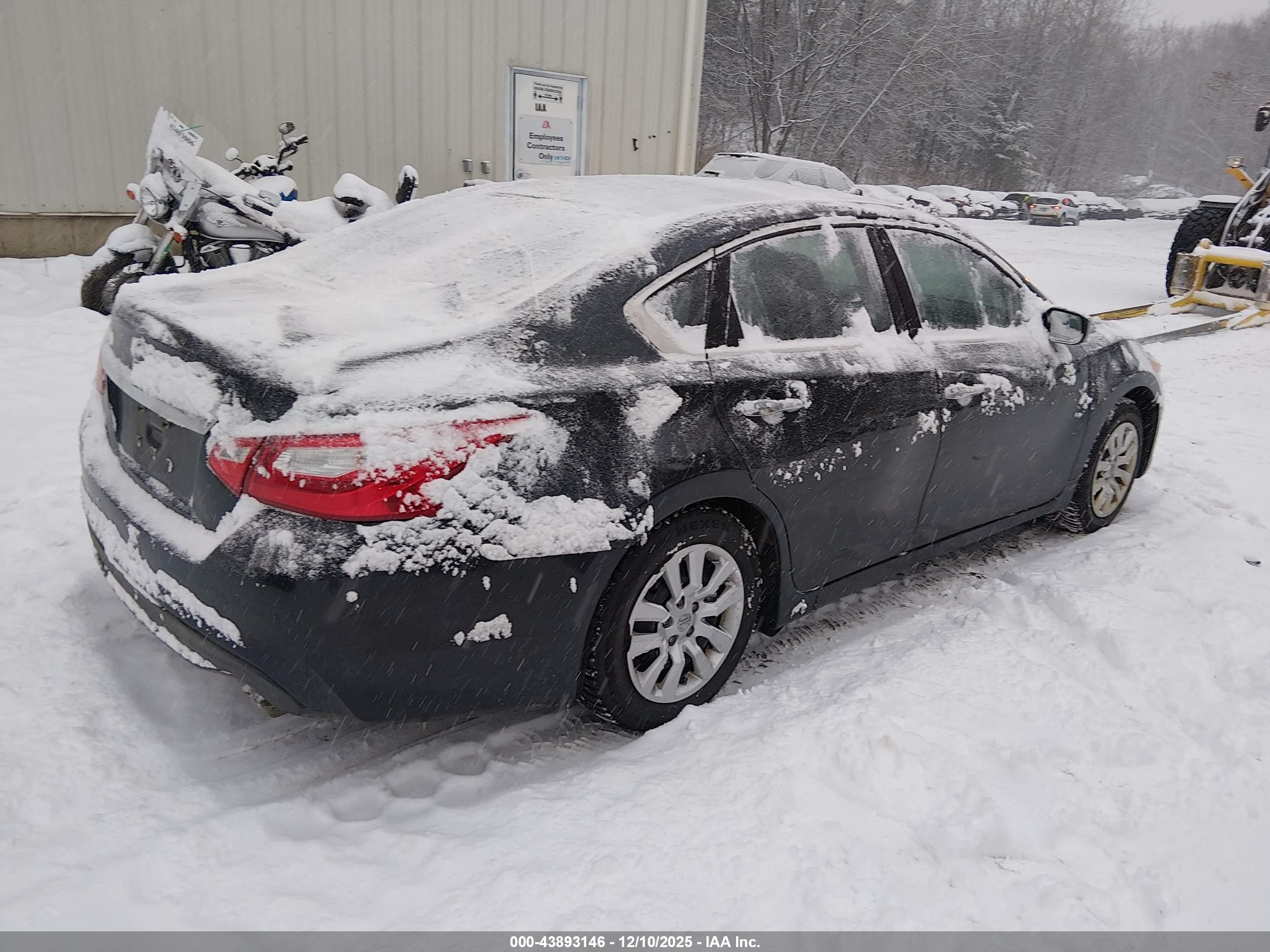 NISSAN ALTIMA image 4