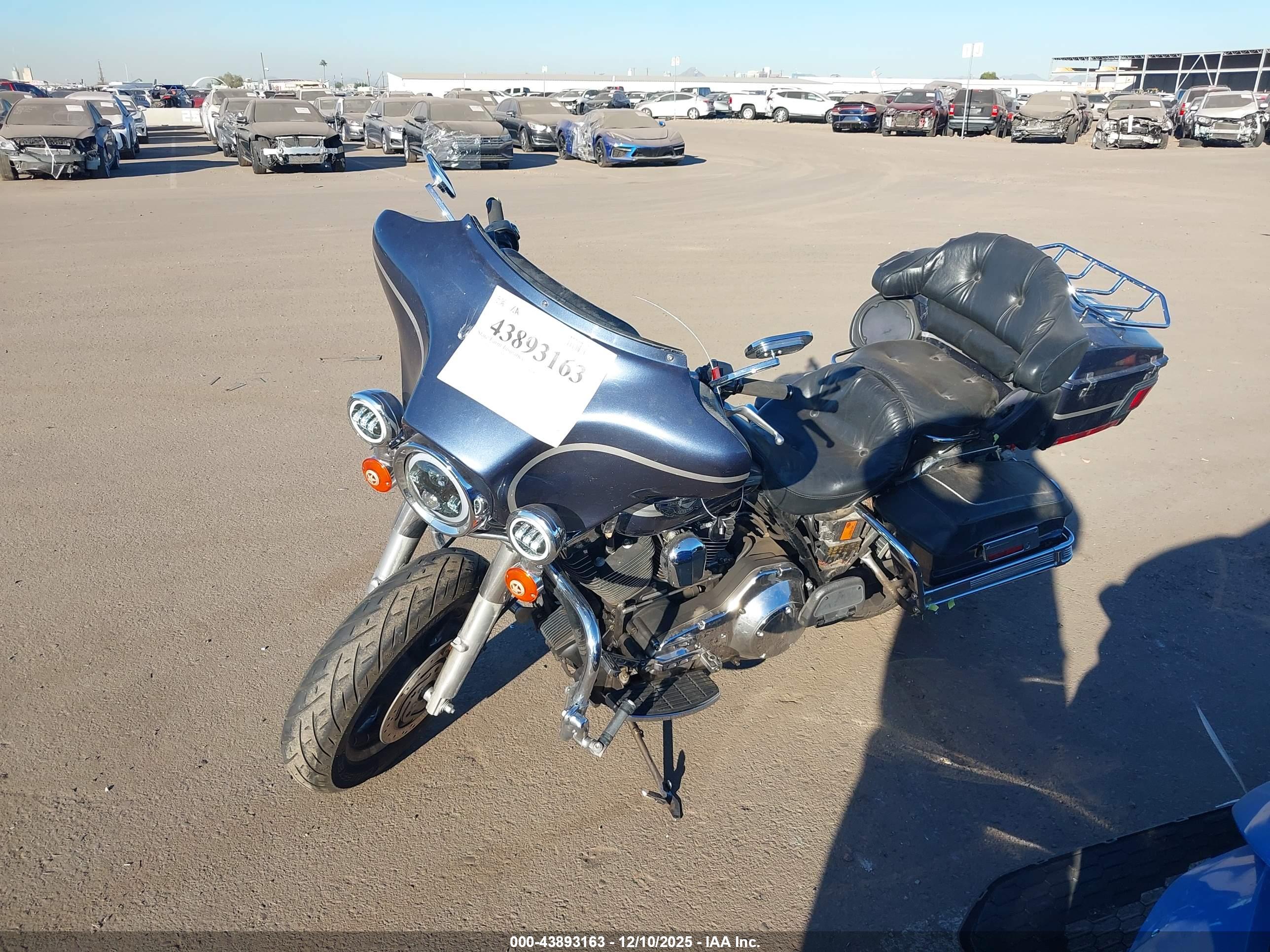 HARLEY-DAVIDSON FLHTCUI image 2