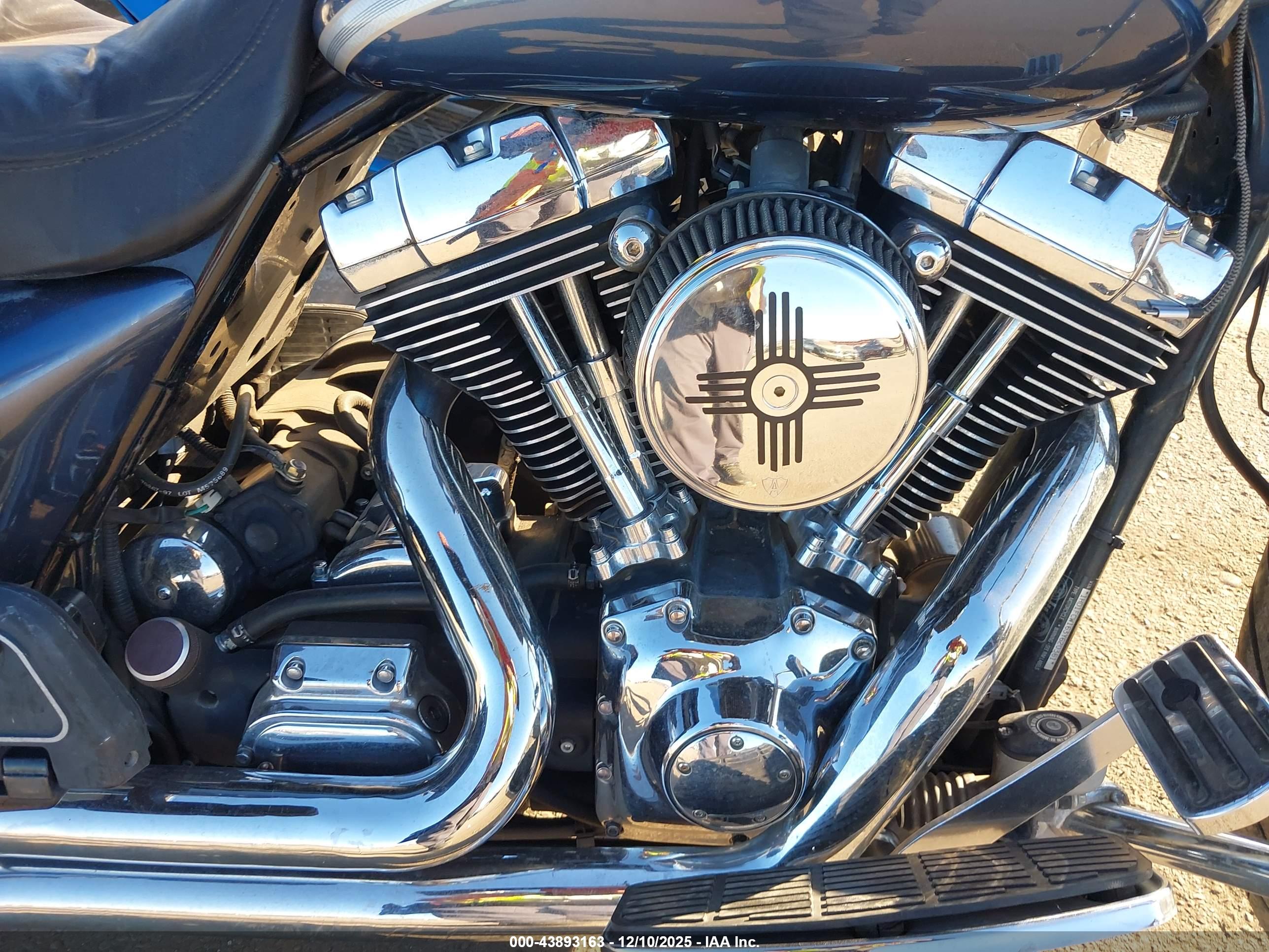 HARLEY-DAVIDSON FLHTCUI image 8