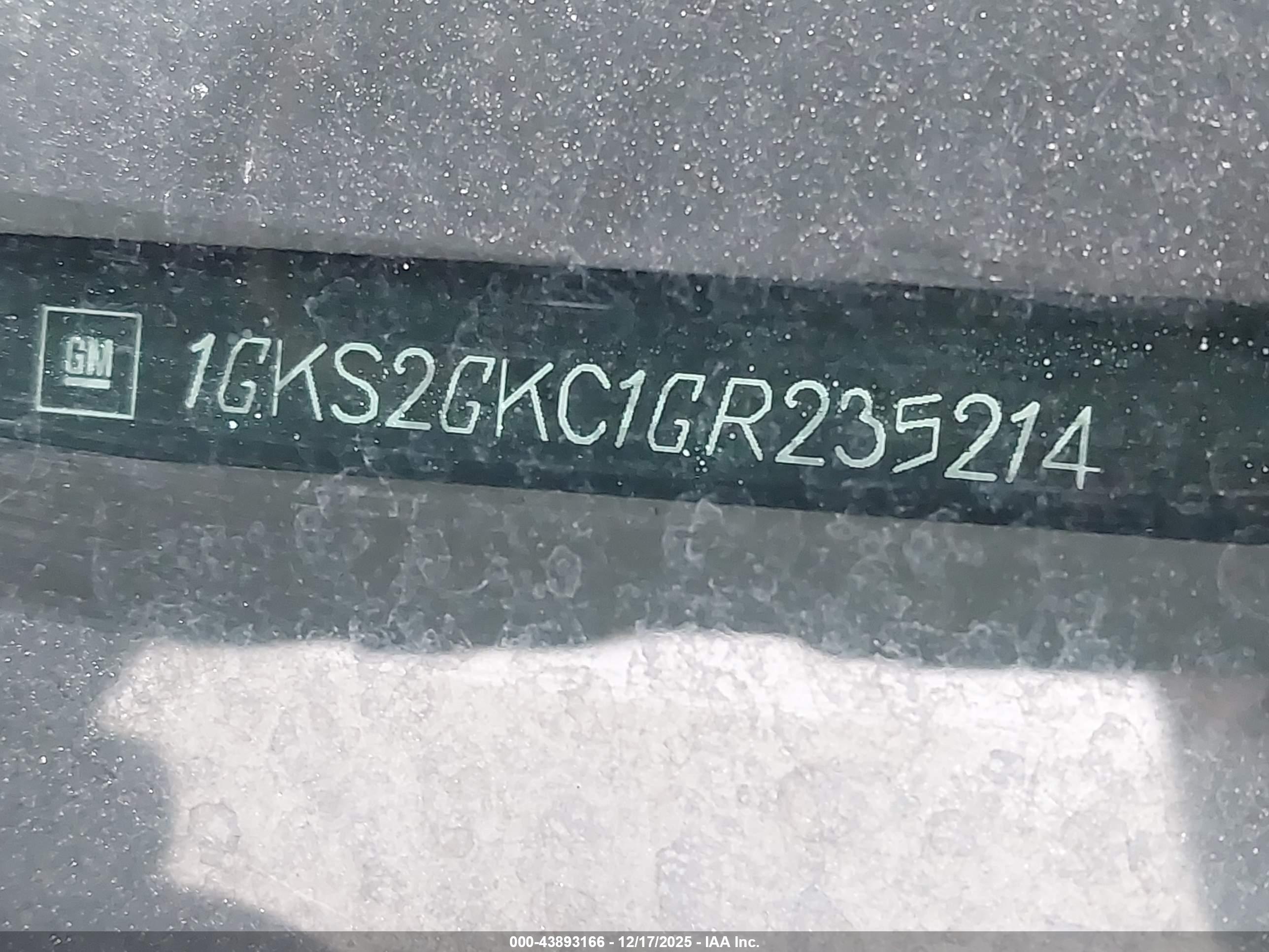 GMC YUKON image 9