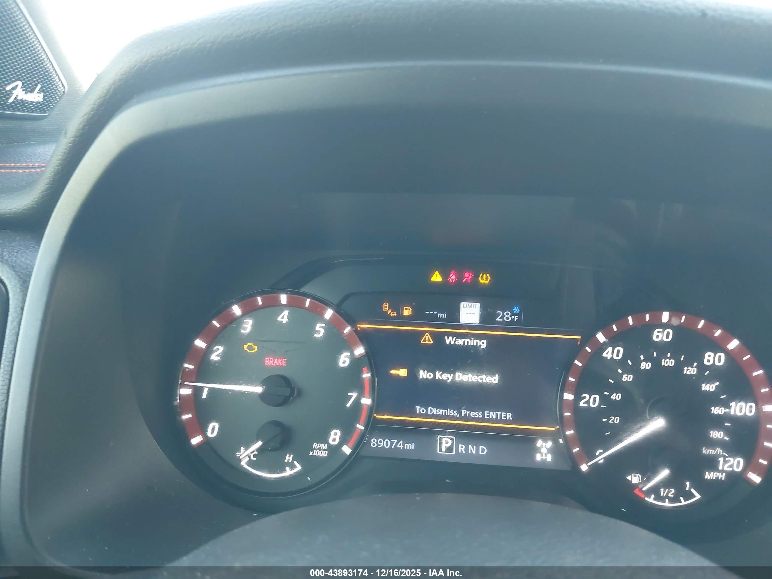 NISSAN TITAN image 7