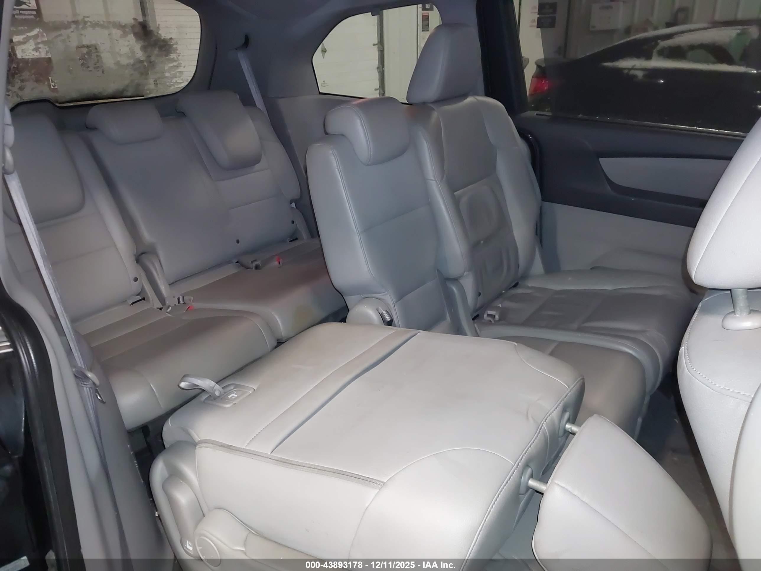 HONDA ODYSSEY image 8