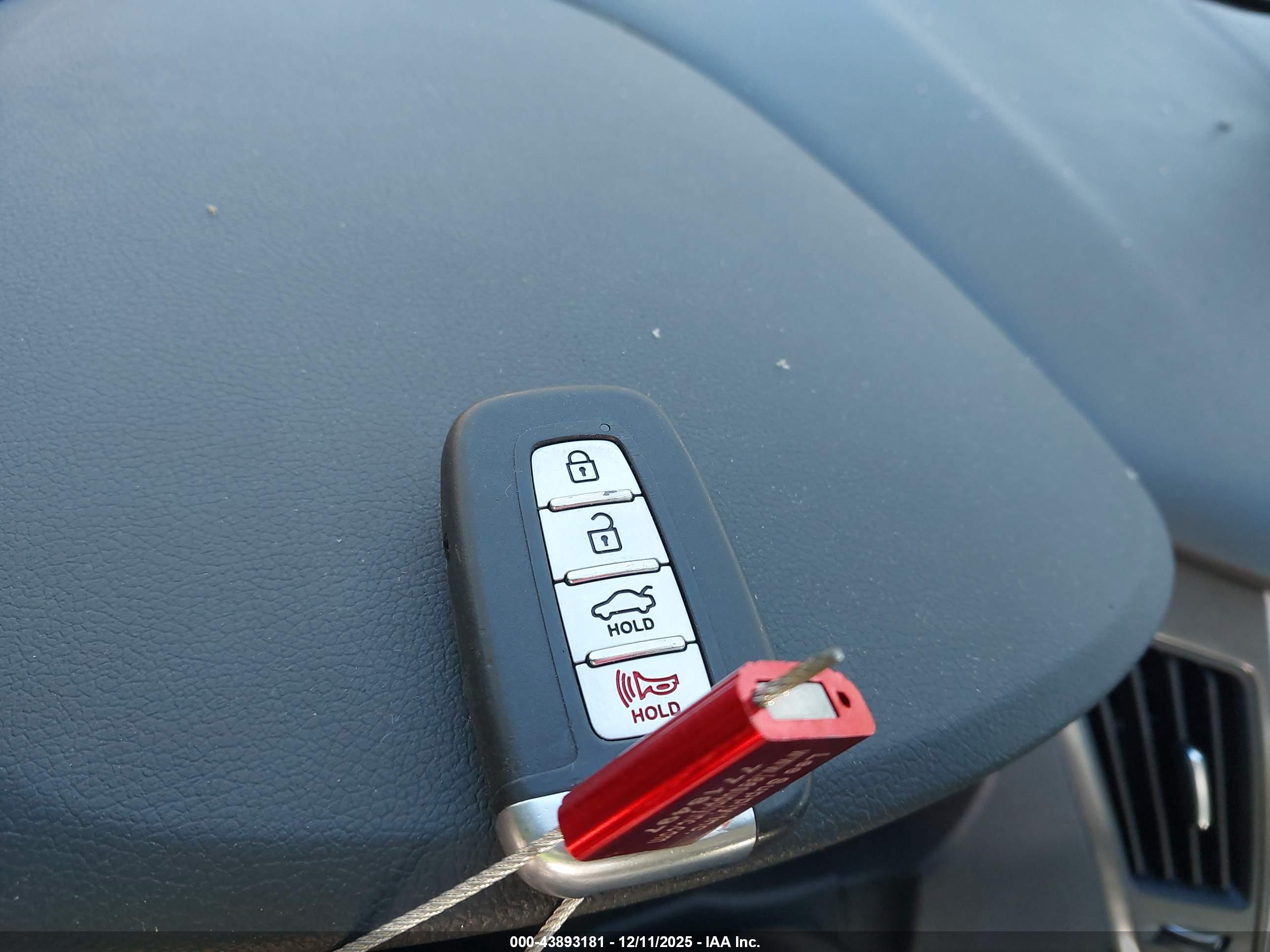 HYUNDAI SONATA image 11