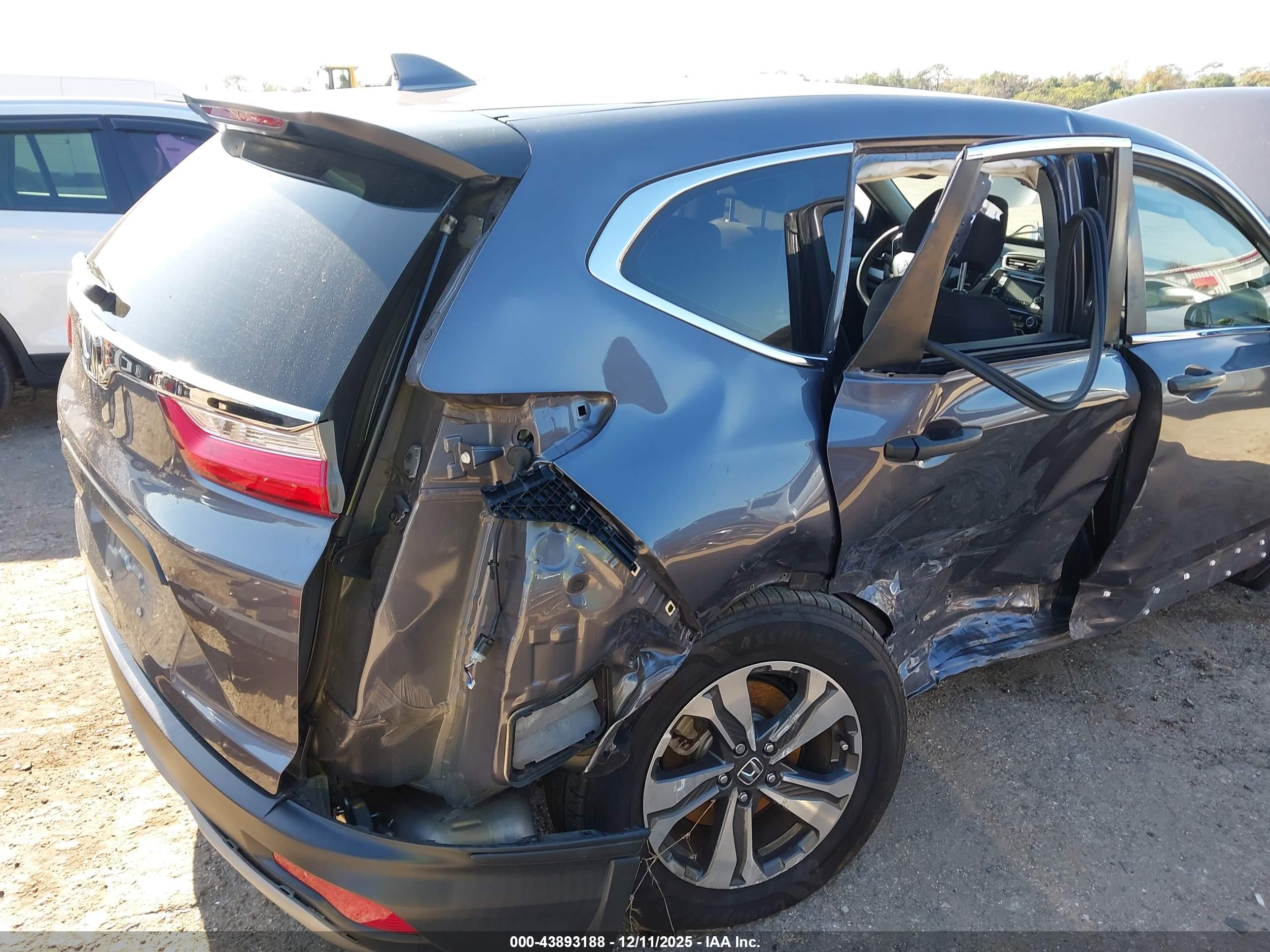 HONDA CR-V image 6
