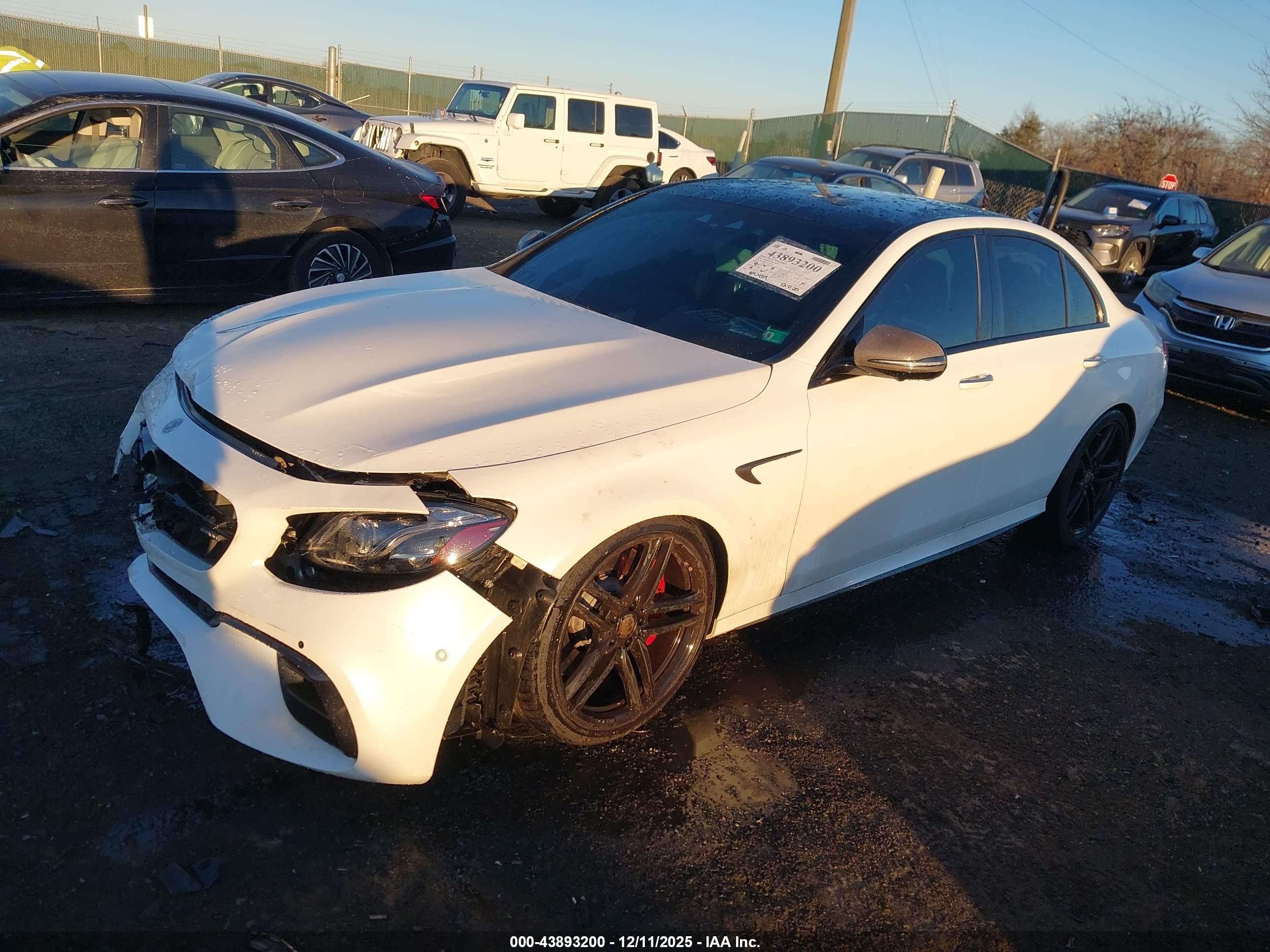 MERCEDES-BENZ E-CLASS image 2