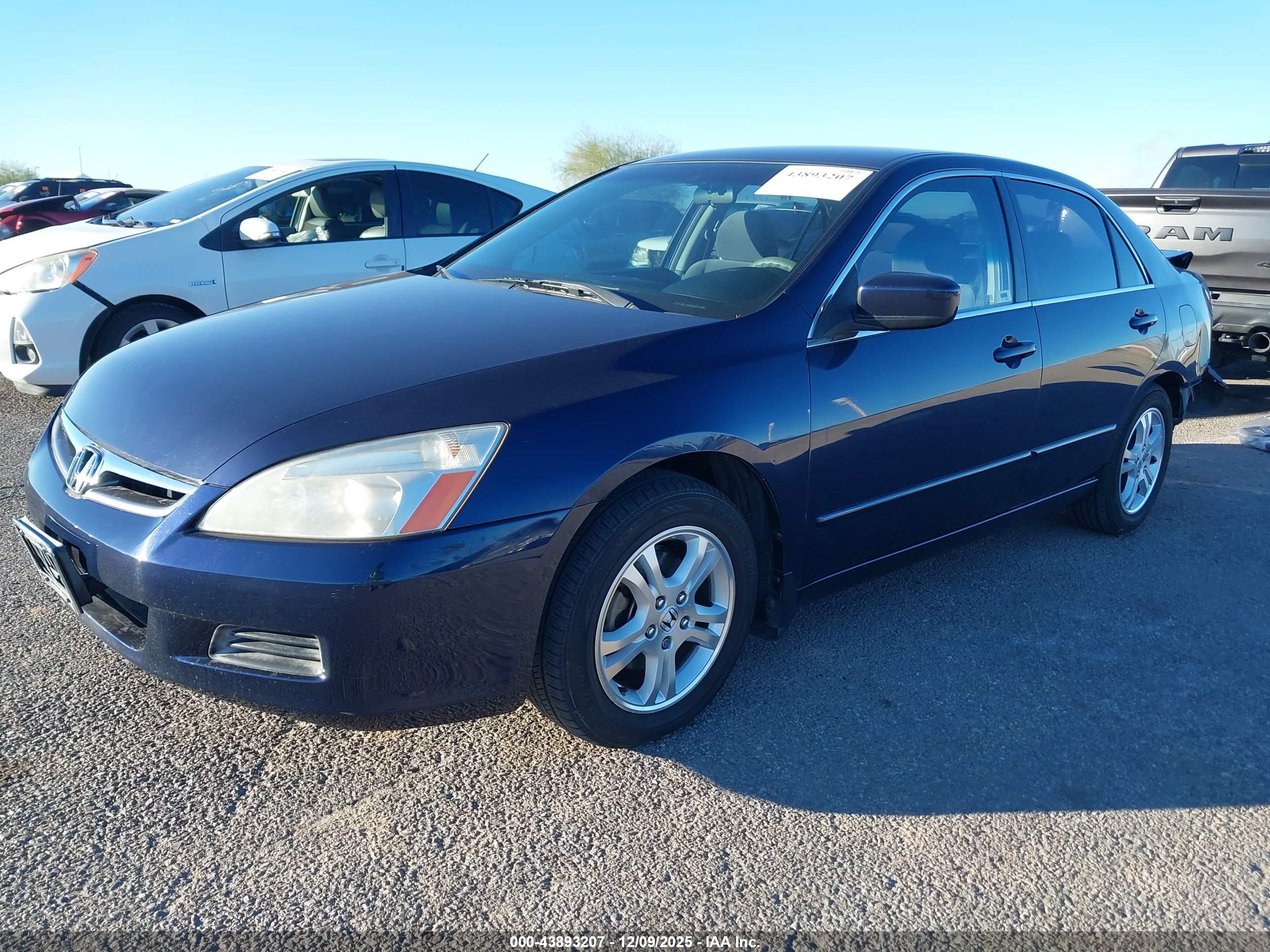 HONDA ACCORD image 2