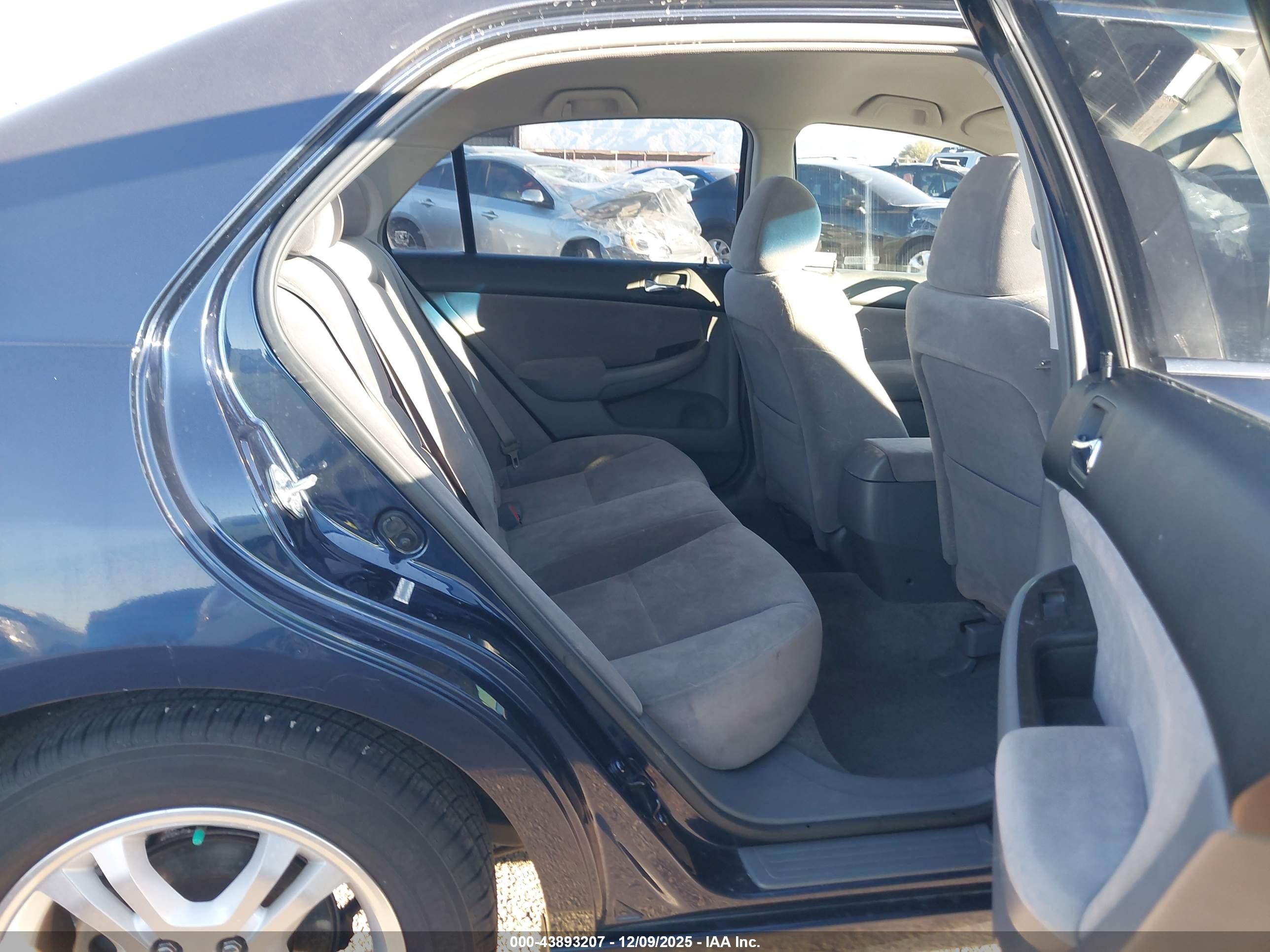 HONDA ACCORD image 8