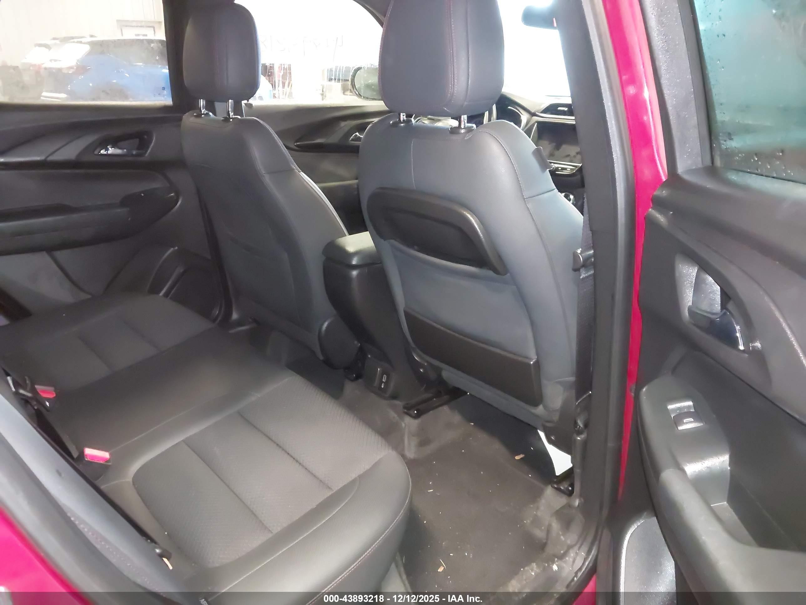 CHEVROLET TRAILBLAZER image 8