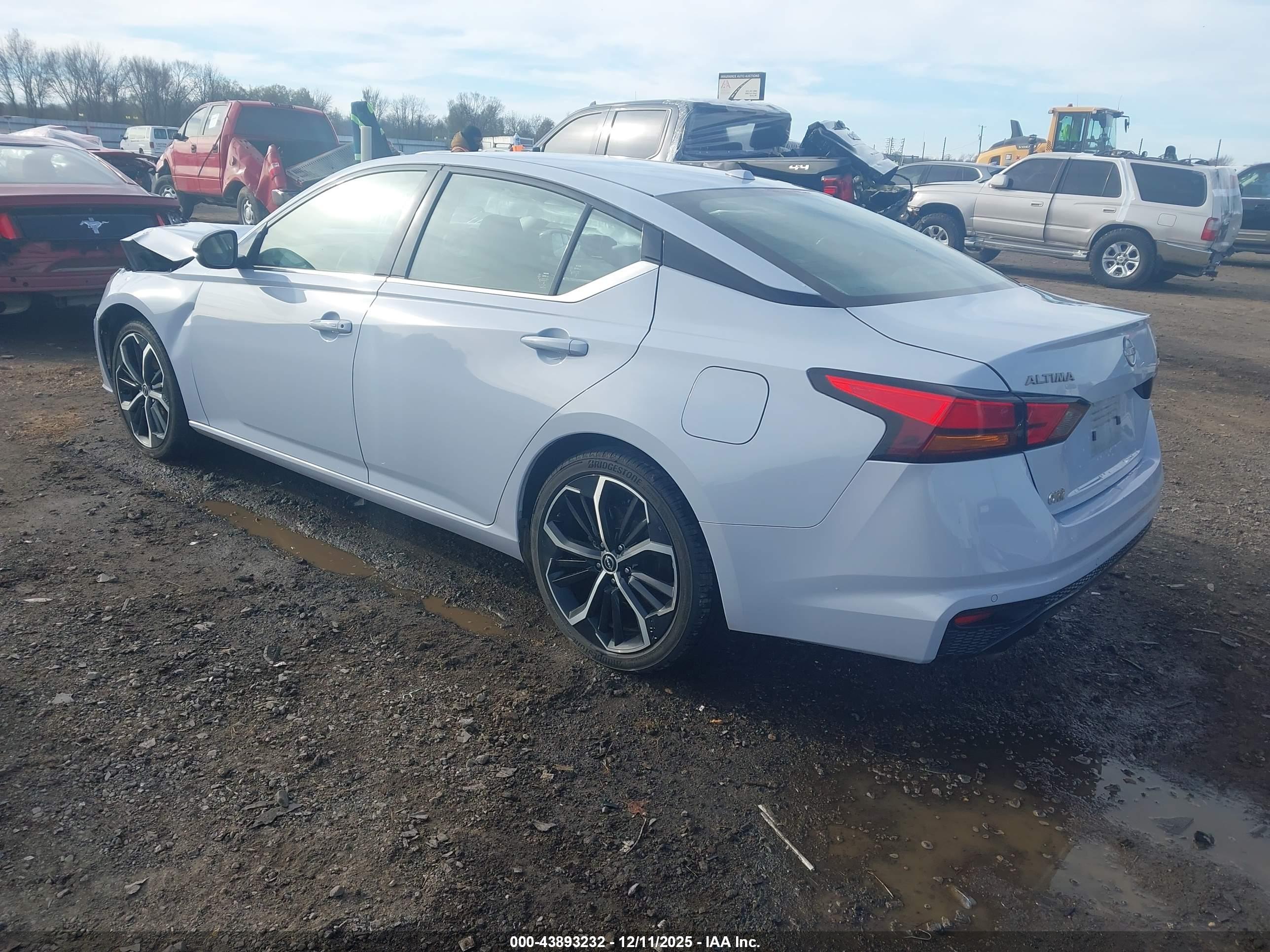 NISSAN ALTIMA image 3