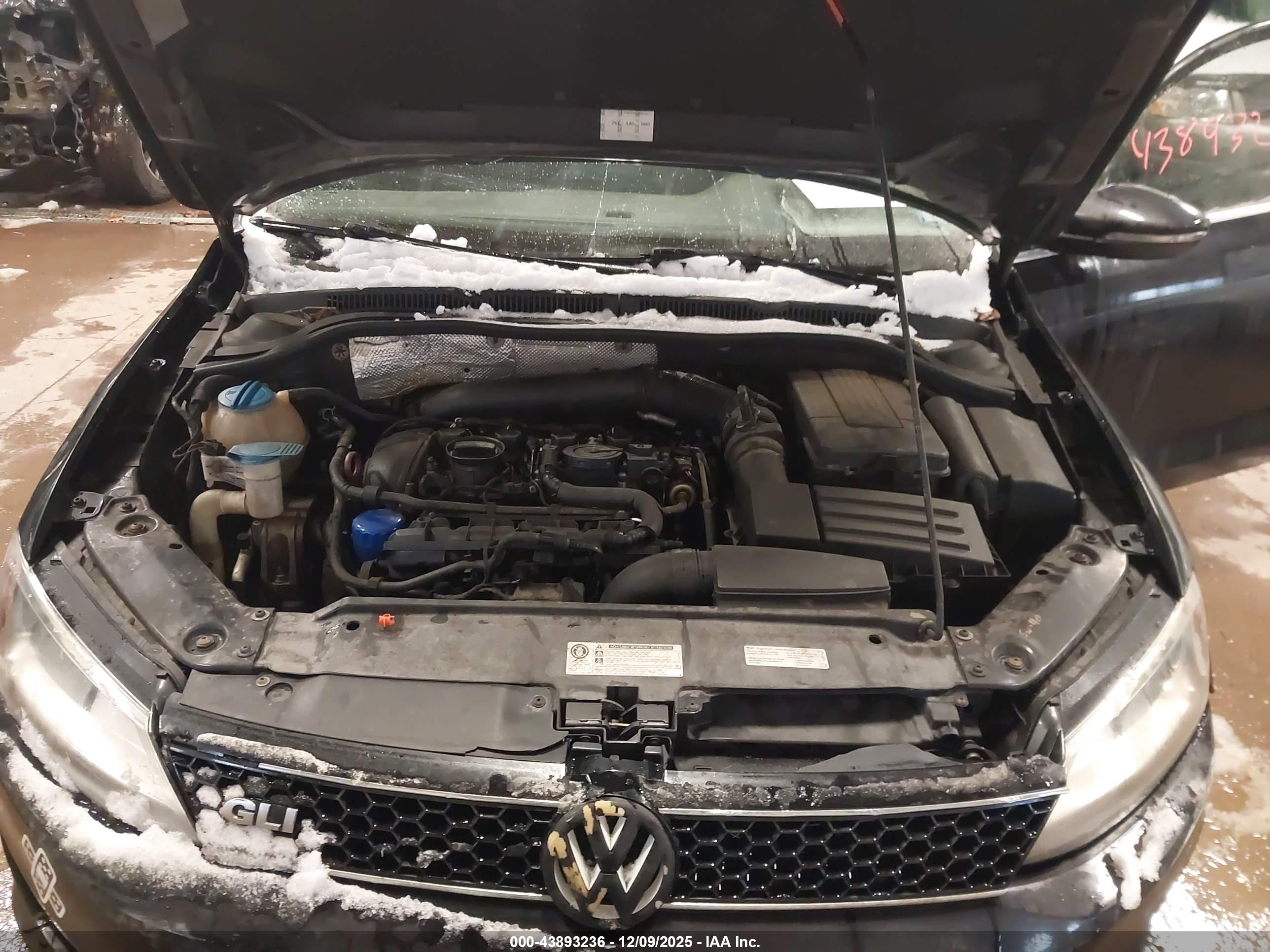 VOLKSWAGEN JETTA image 10