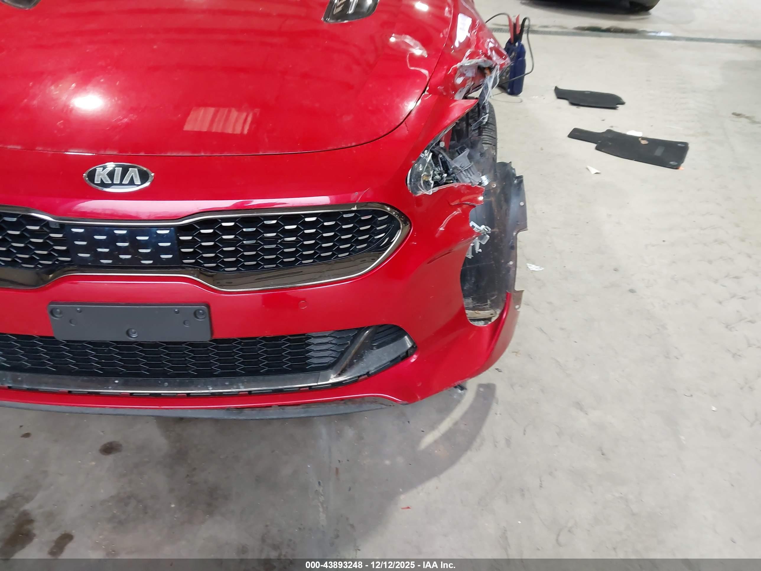 KIA STINGER image 6