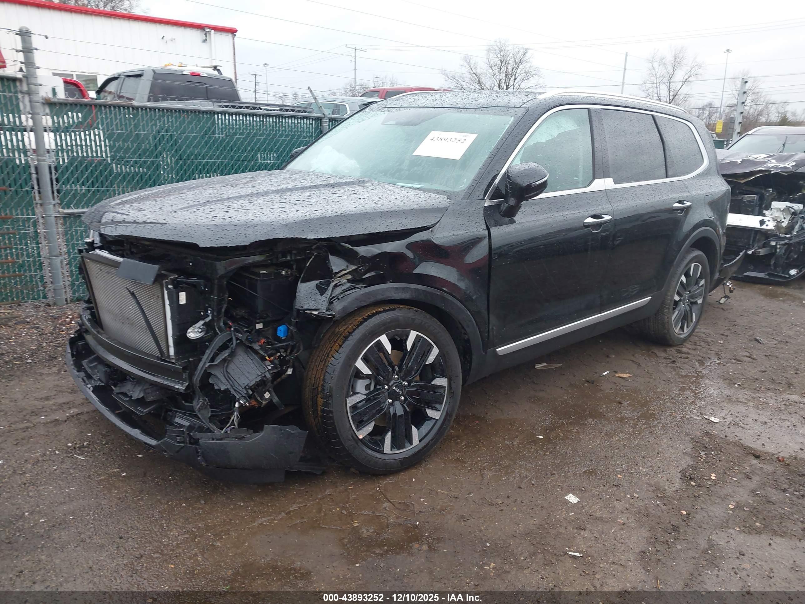 KIA TELLURIDE image 2