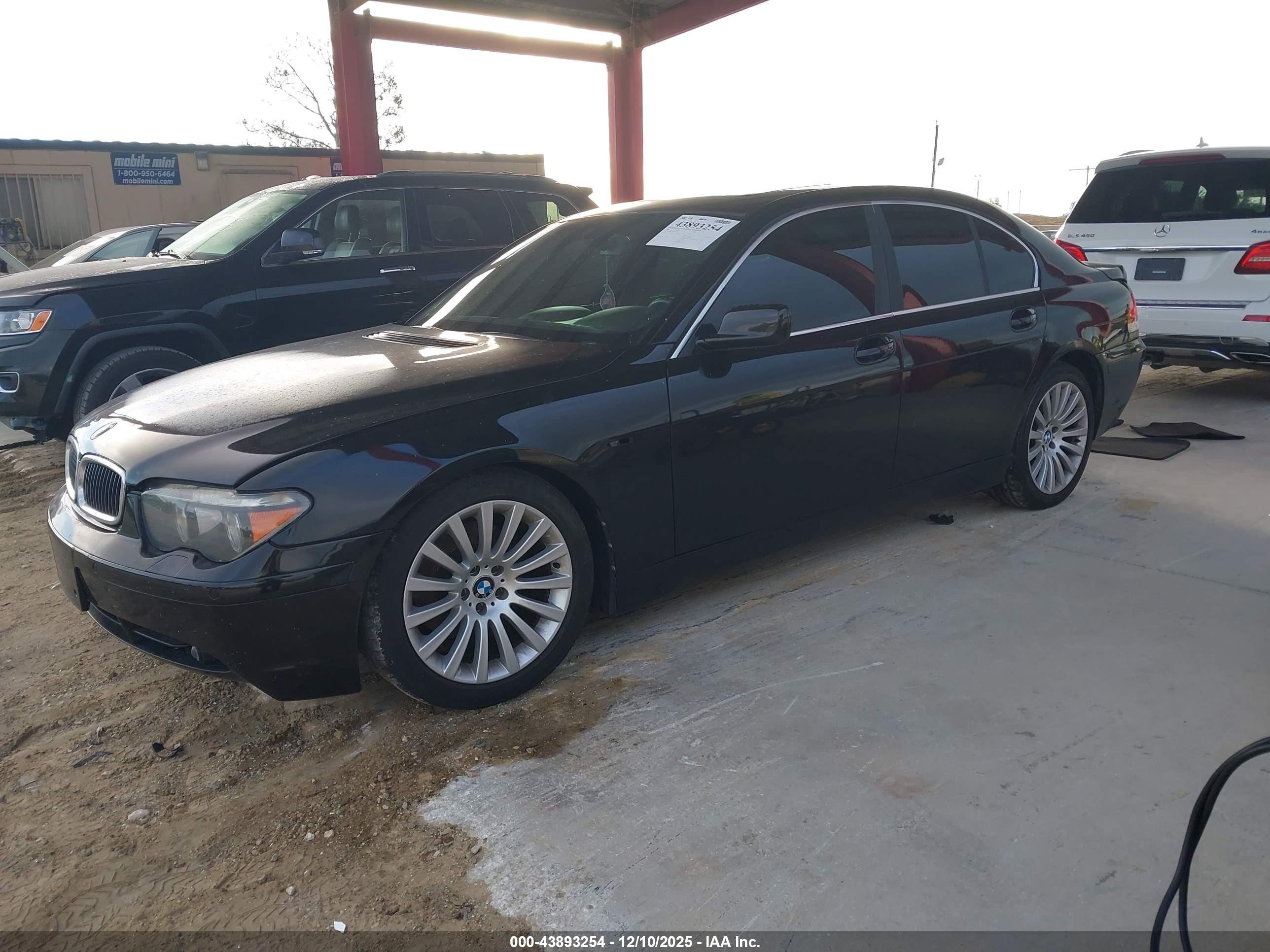 BMW 745I image 2