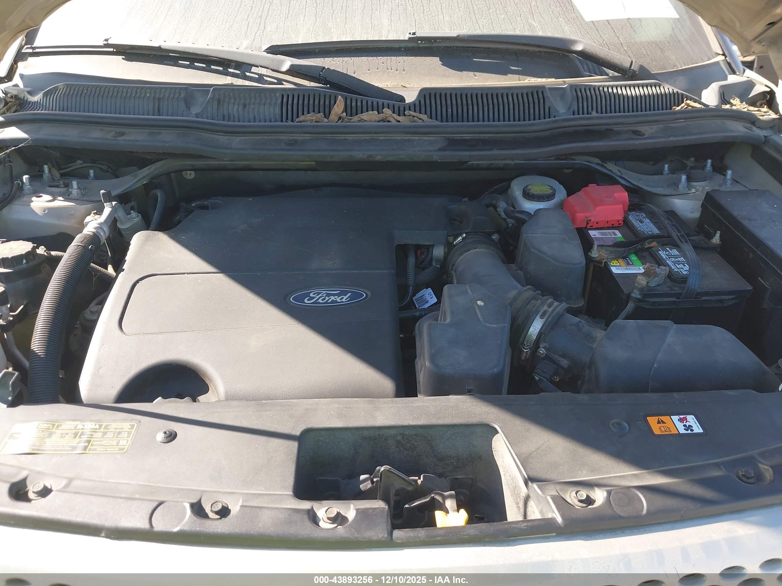 FORD EXPLORER image 10