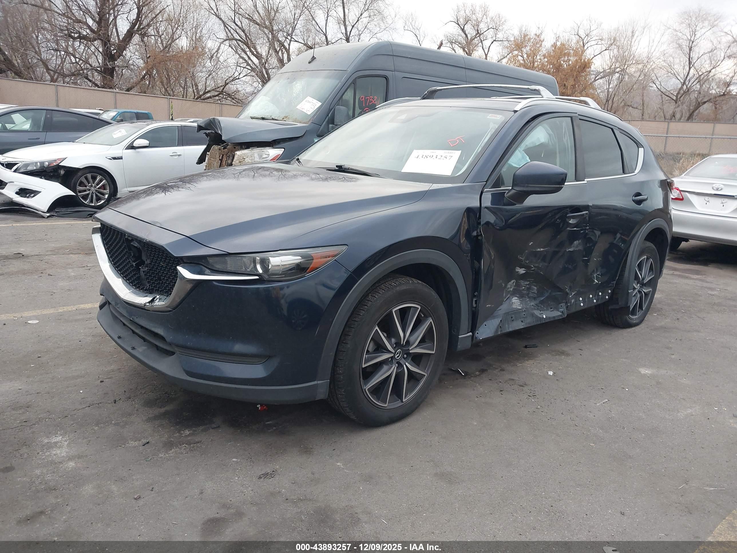 MAZDA CX-5 image 2