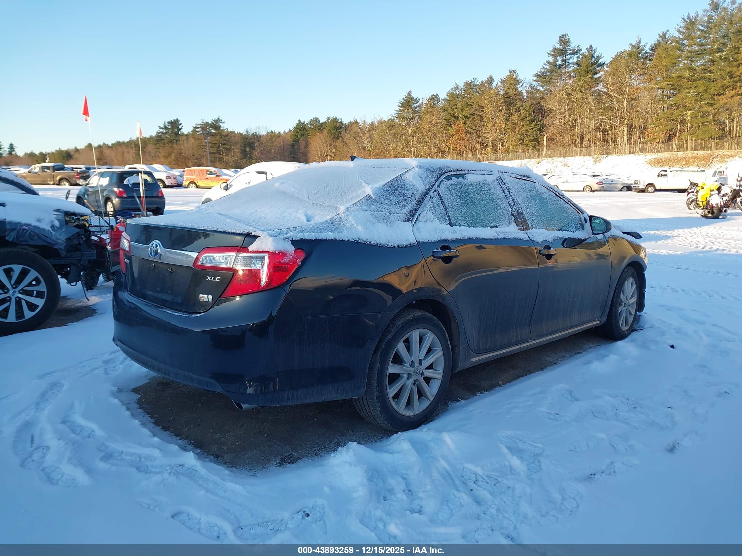 TOYOTA CAMRY image 4