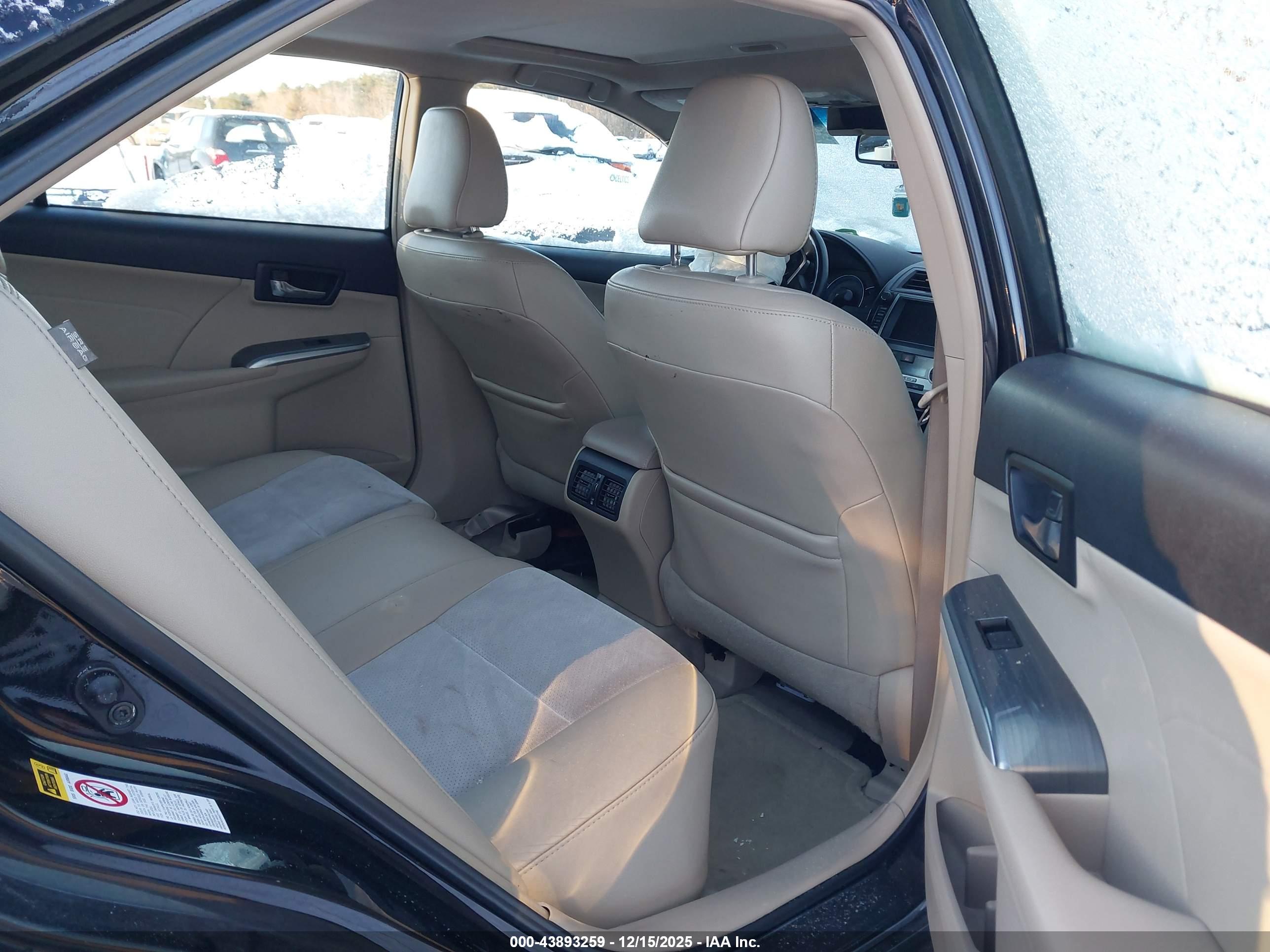 TOYOTA CAMRY image 8