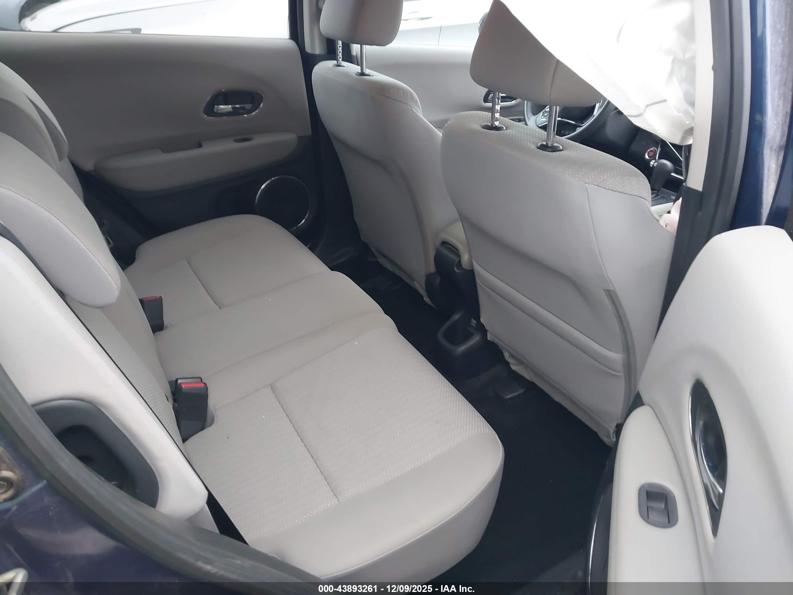 HONDA HR-V image 8