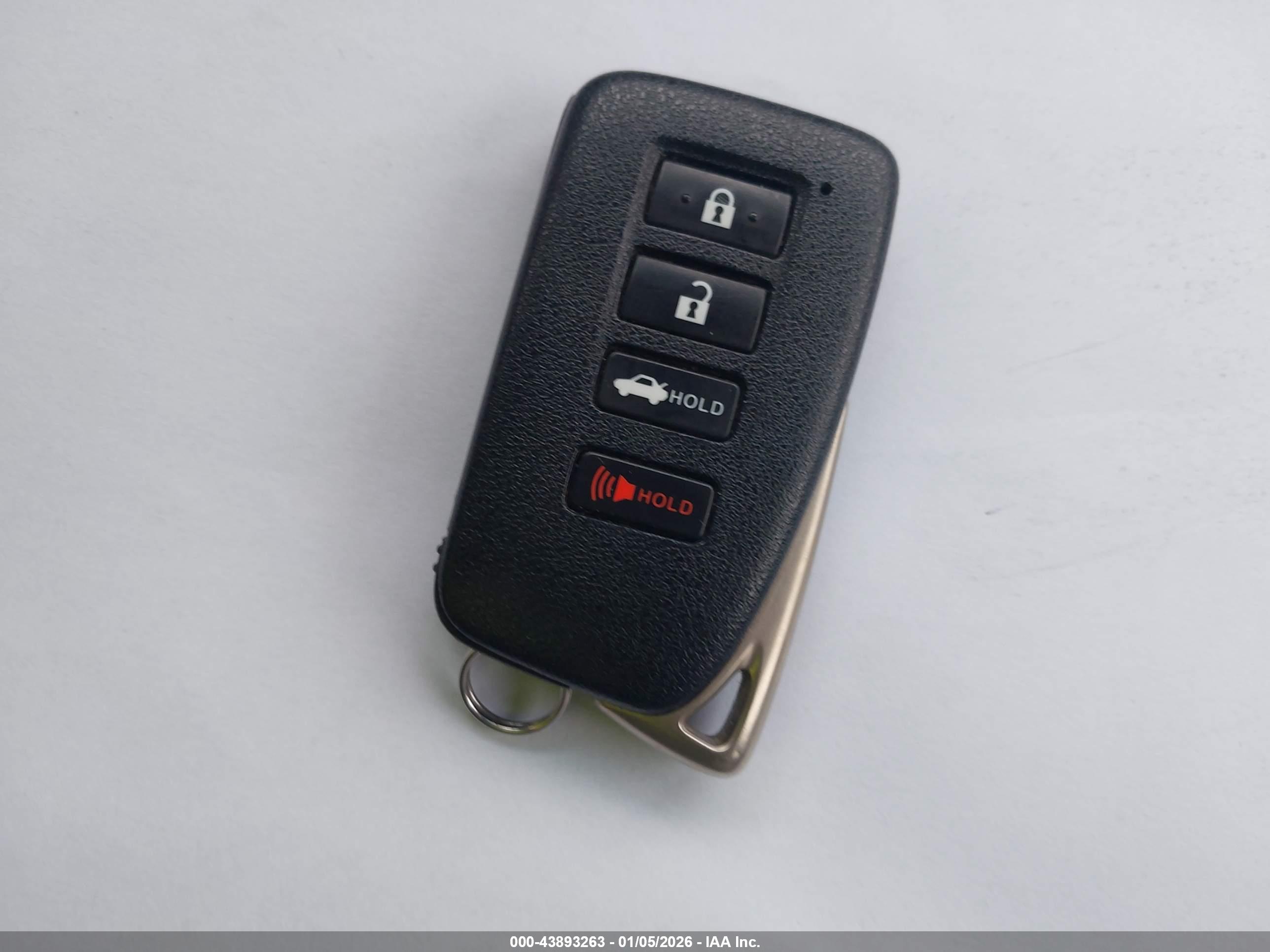 LEXUS IS image 11